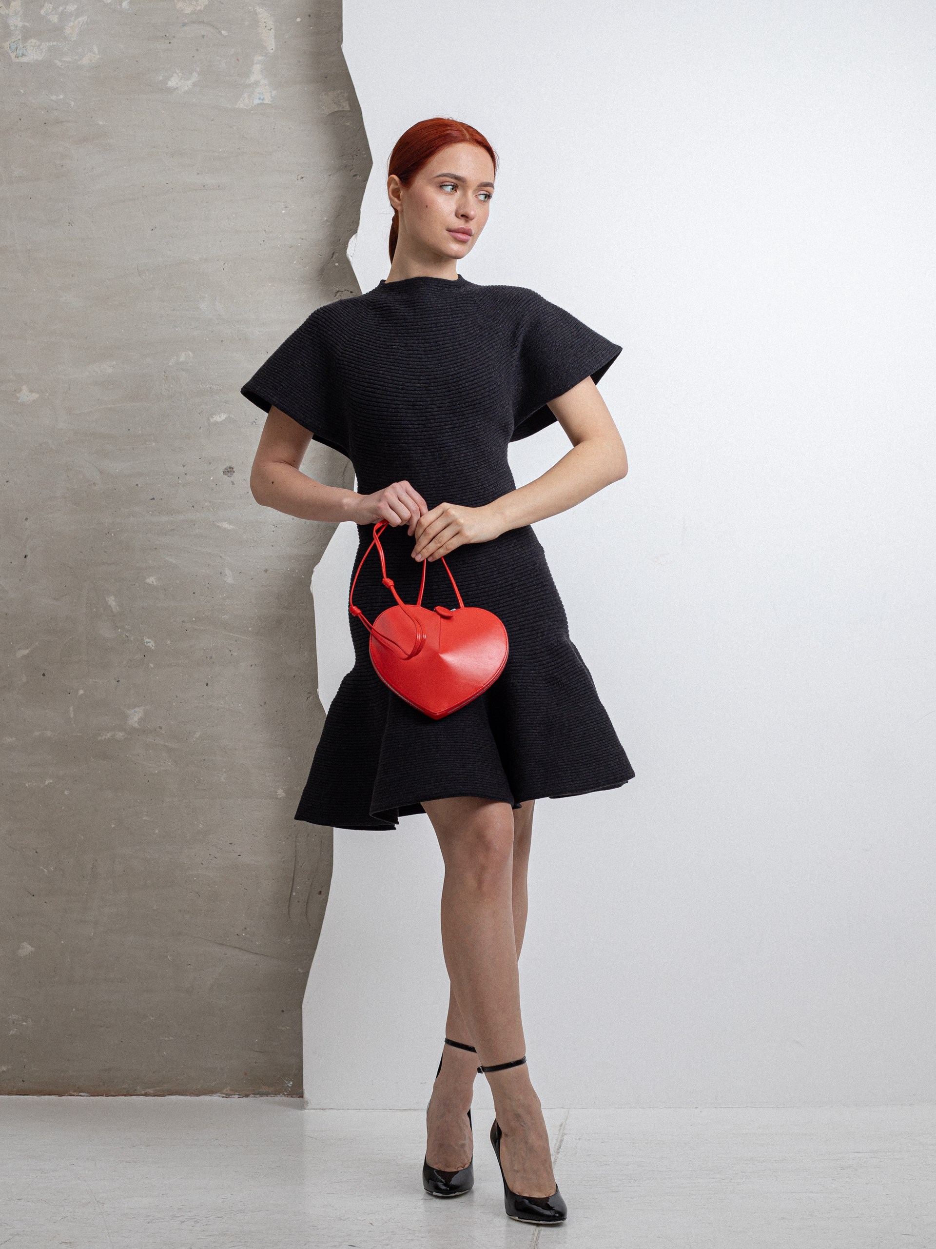 Alaїa Short Sleeve Dark Gray Midi Dress