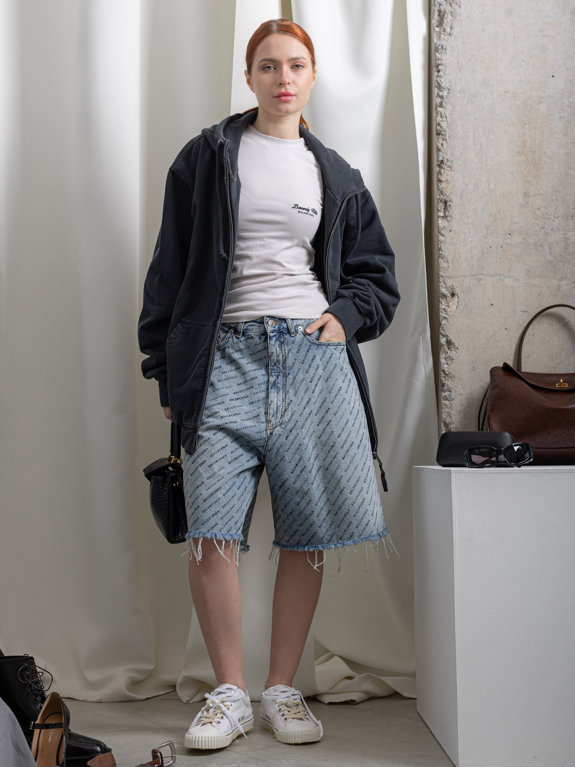 Джинсові шорти Balenciaga Skater в логотип