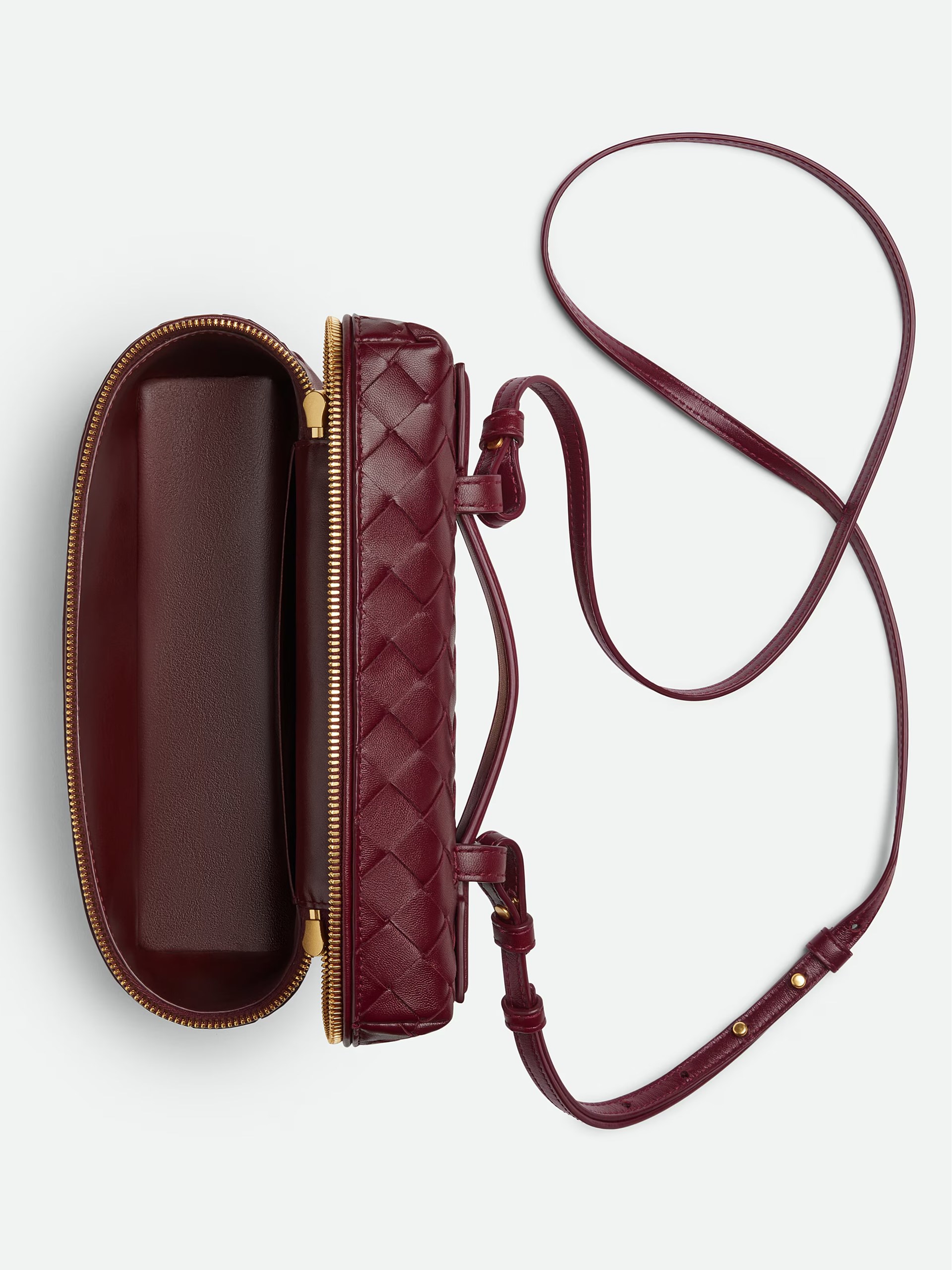 Сумка кольору бургунді Bottega Veneta Bang Bang Vanity Caseз м’якої шкіри Intrecciato