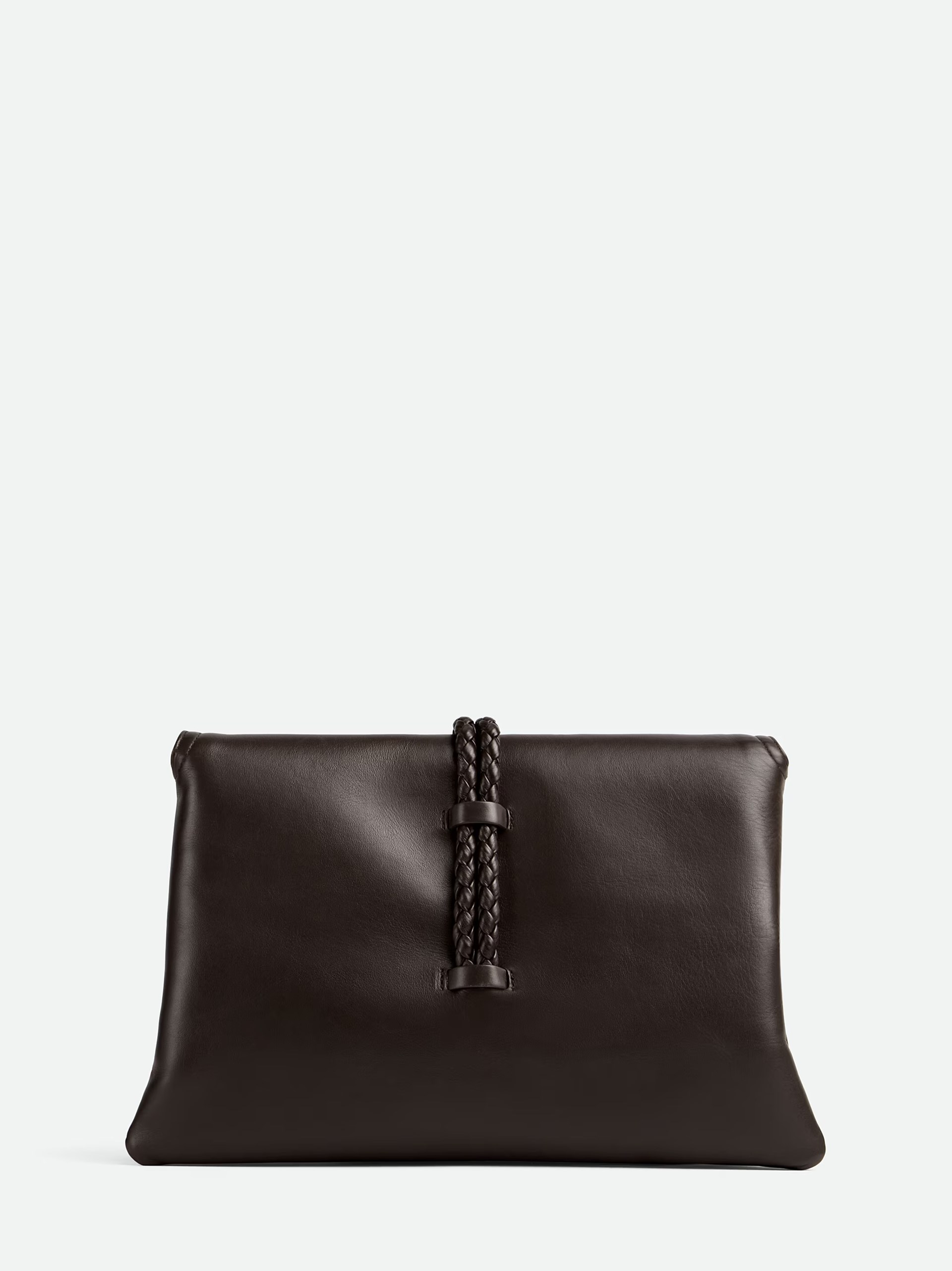 Темно-коричнева сумка Bottega Veneta Medium Liberta з гладкої шкіри