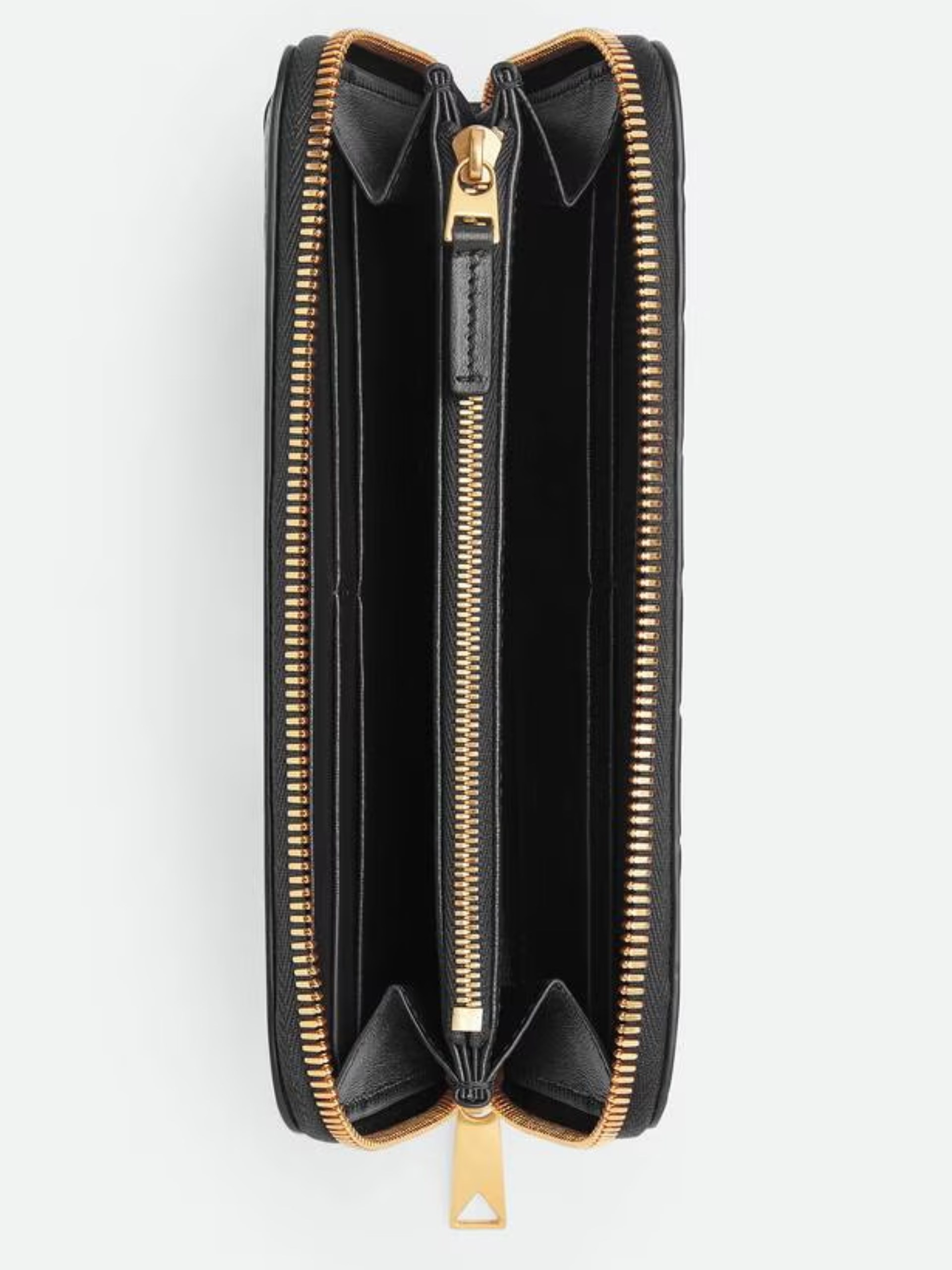 Bottega Veneta Intrecciato black leather wallet with zipper closure