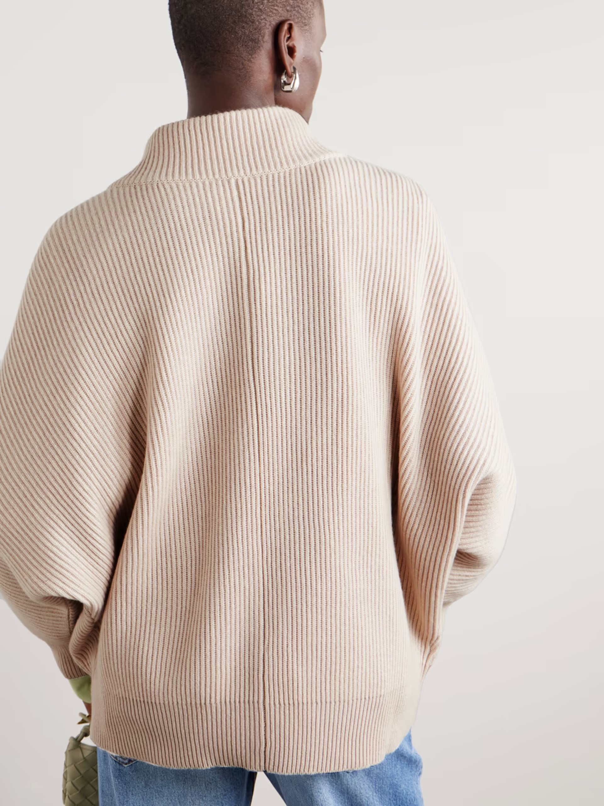 Brunello Cucinelli beige V-neck cashmere sweater