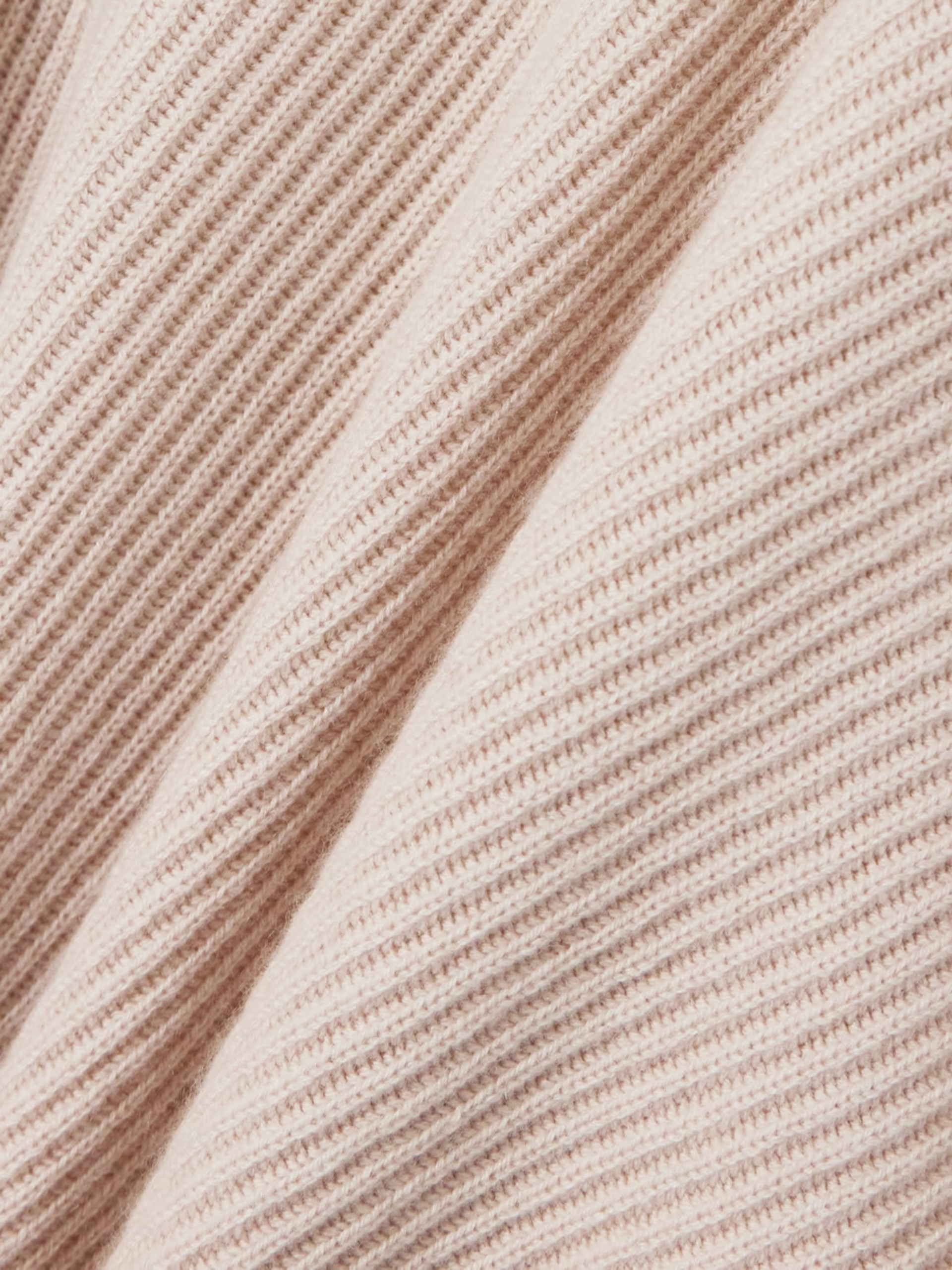 Brunello Cucinelli beige V-neck cashmere sweater
