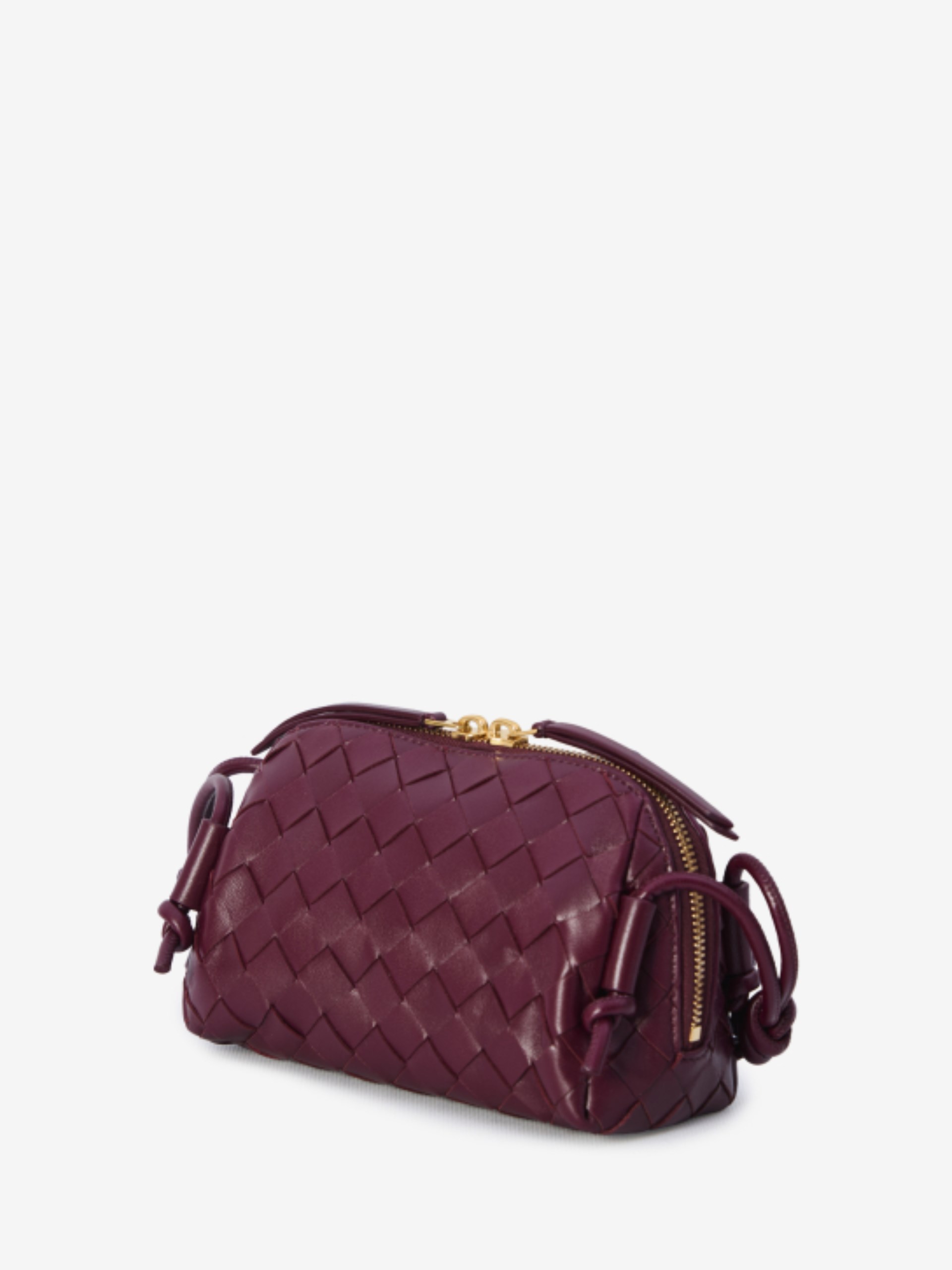 Сумка Bottega Veneta Intrecciato Concert Pouch кольору бургунді