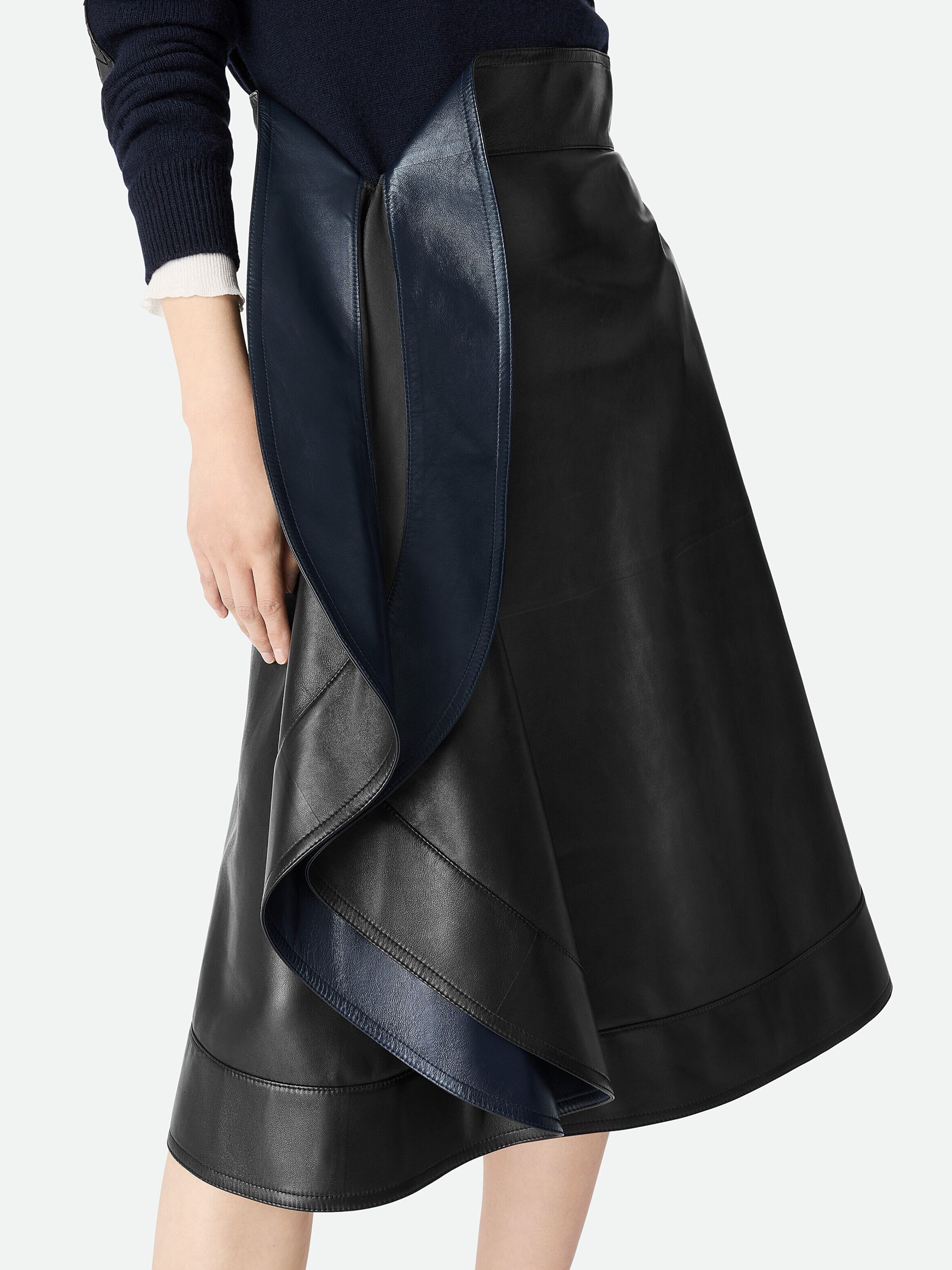 Bottega Veneta black A-line leather skirt
