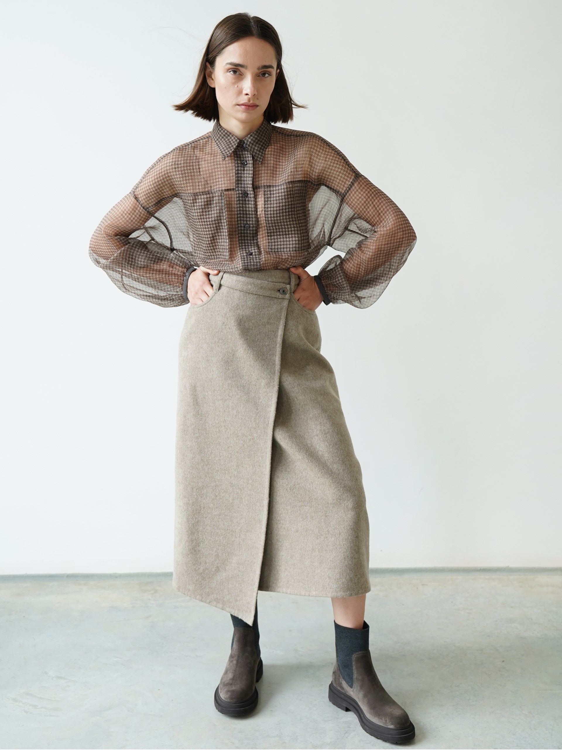 Brunello Cucinelli beige cashmere midi skirt