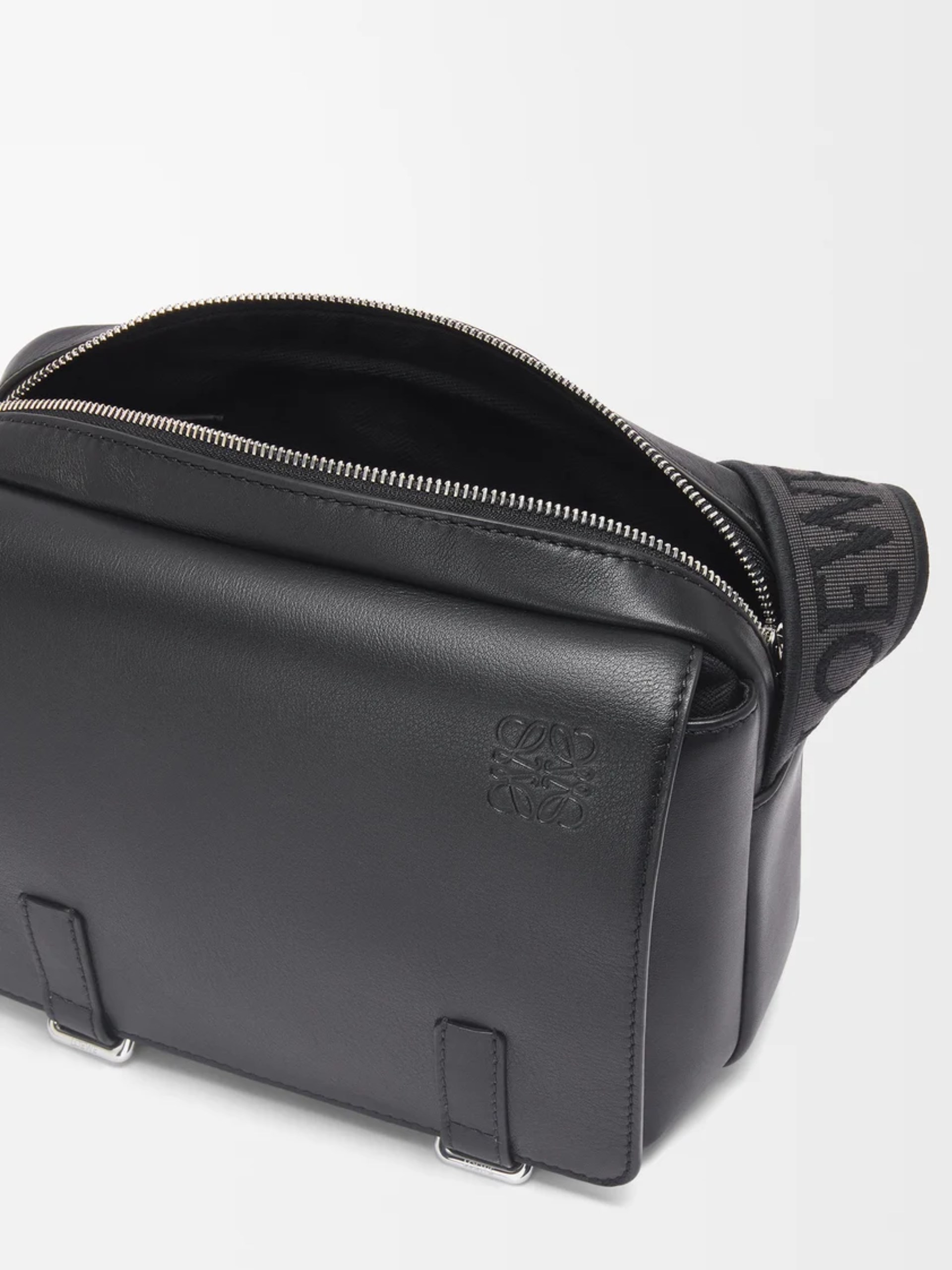 Чоловіча чорна сумка Loewe Military з жакардовим ременем