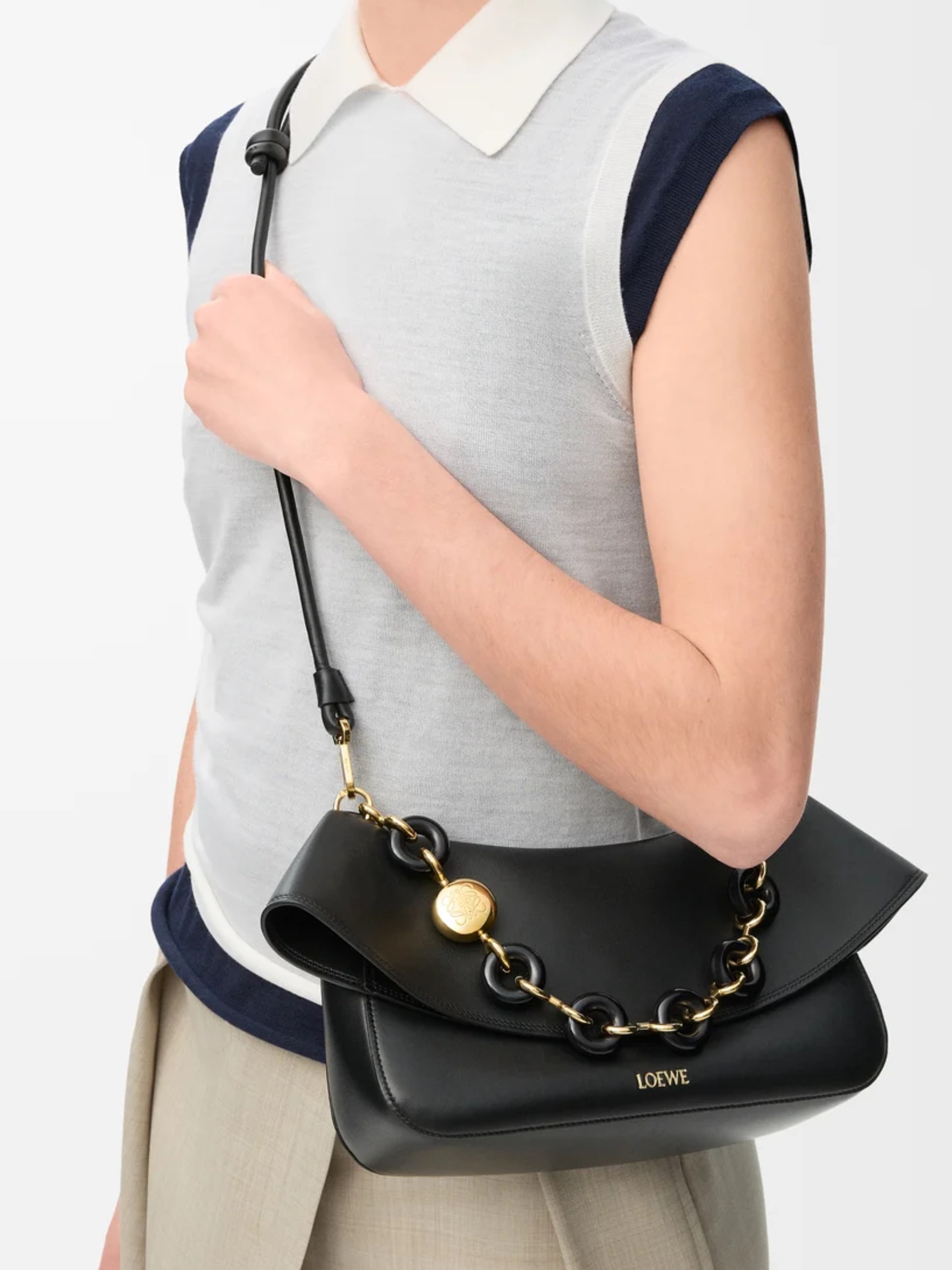 Loewe Ola Medium black bag with removable chain