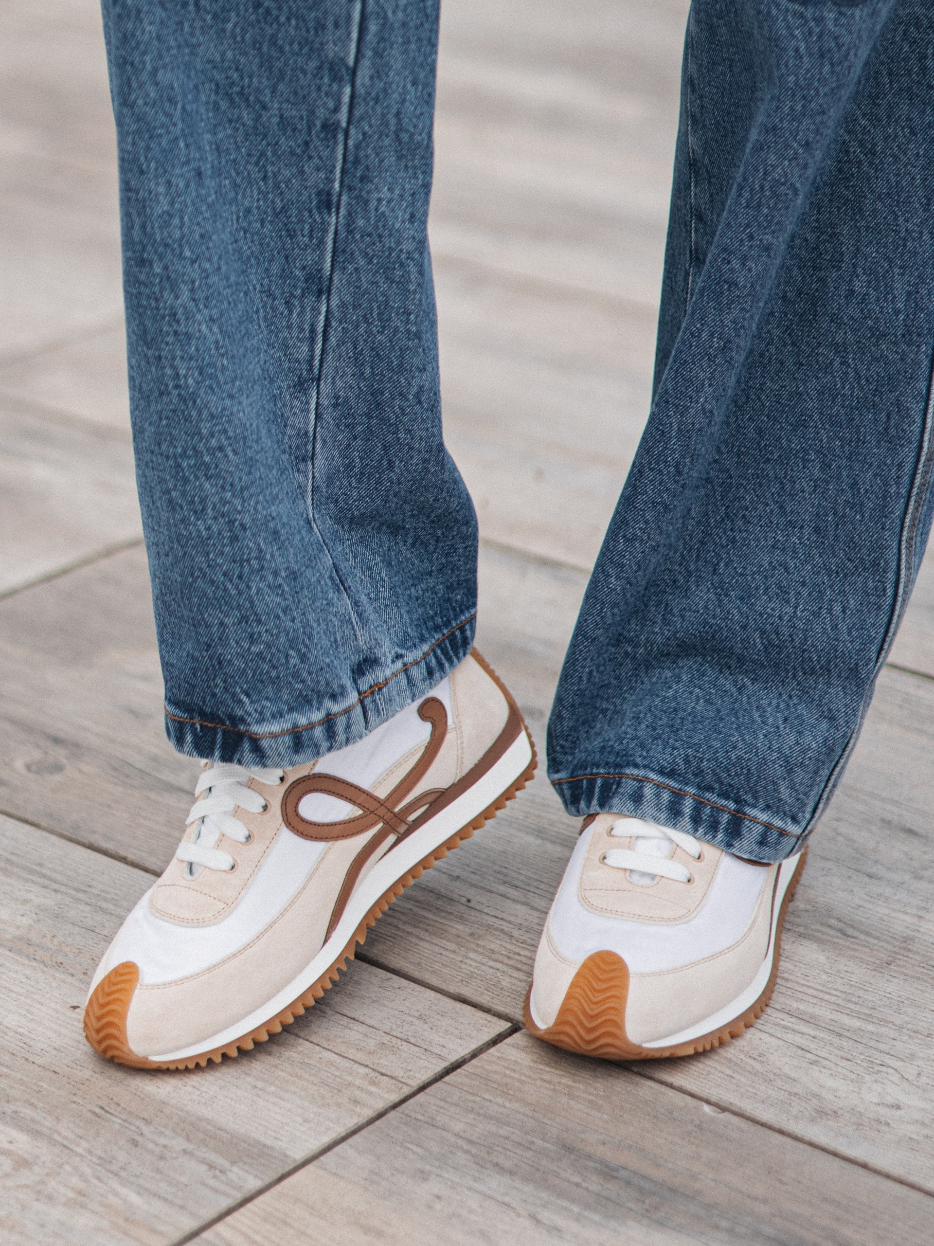 Бежеві кросівки Loewe Flow Runner 2.0 з комбінованих тканин