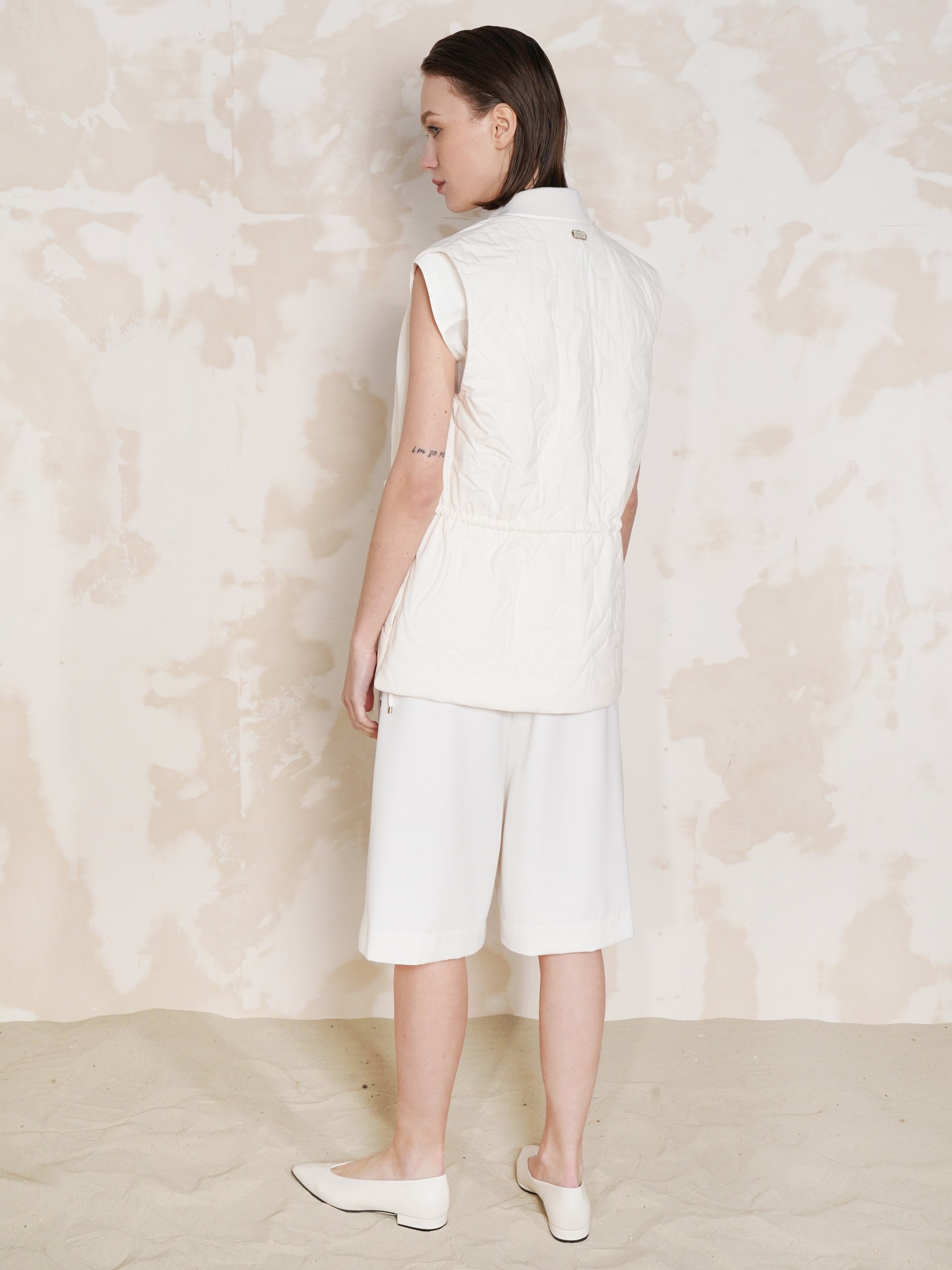 Agnona loose cut milk Bermuda shorts