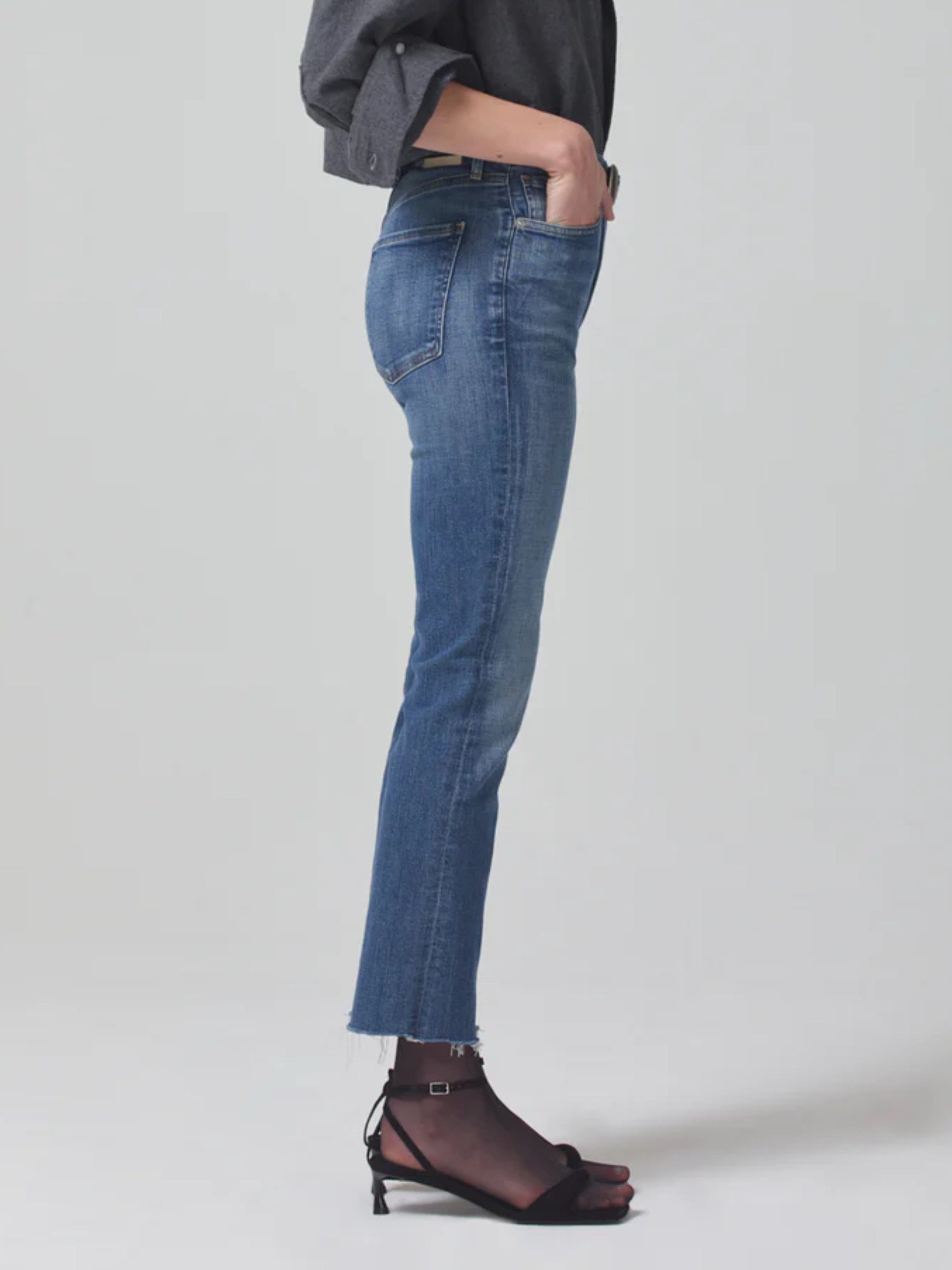 Citizens of Humanity Isola cropped jeans with raw edges in blue