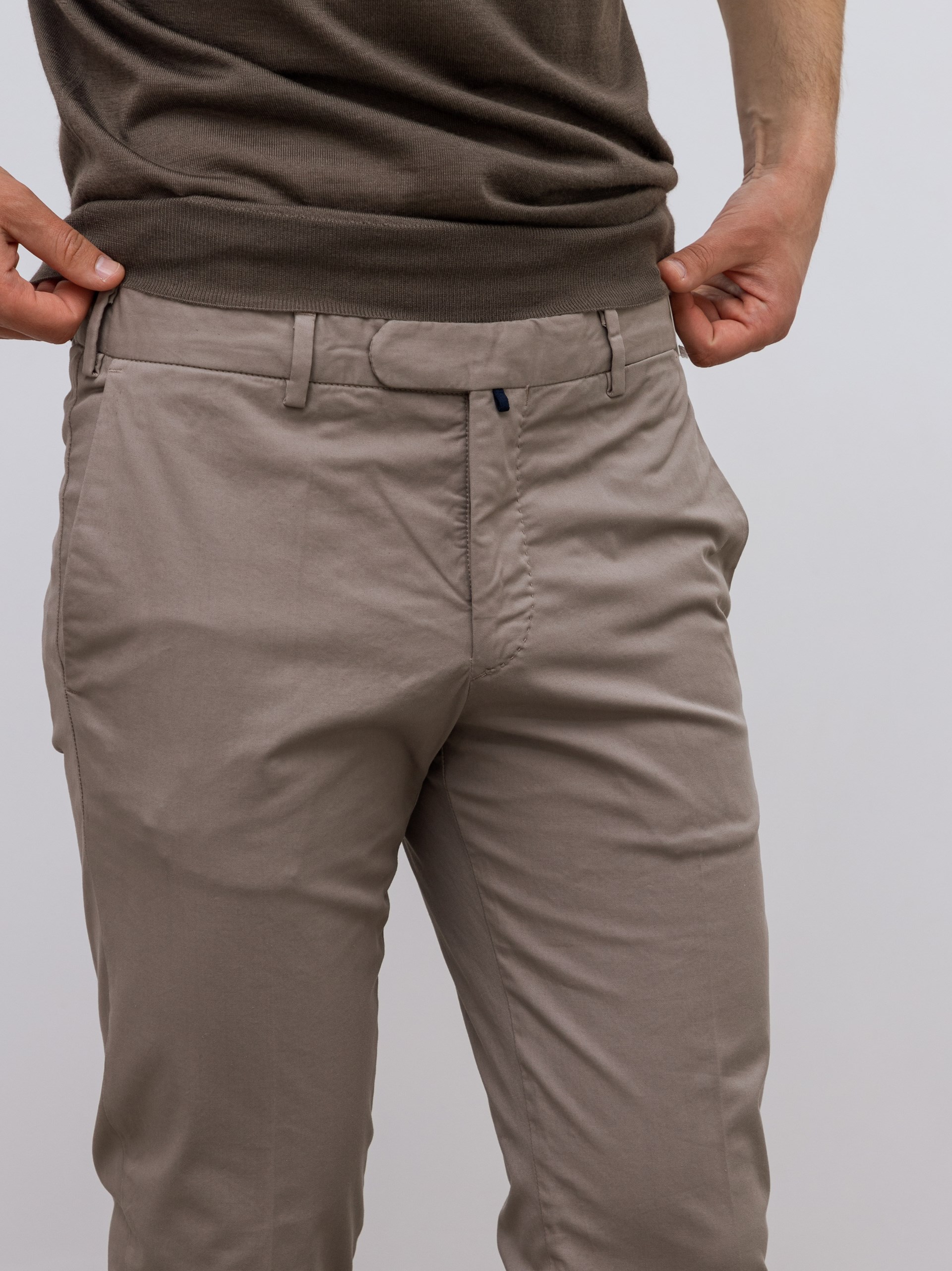 Fedeli Ostuni gray and green cotton trousers with a classic cut