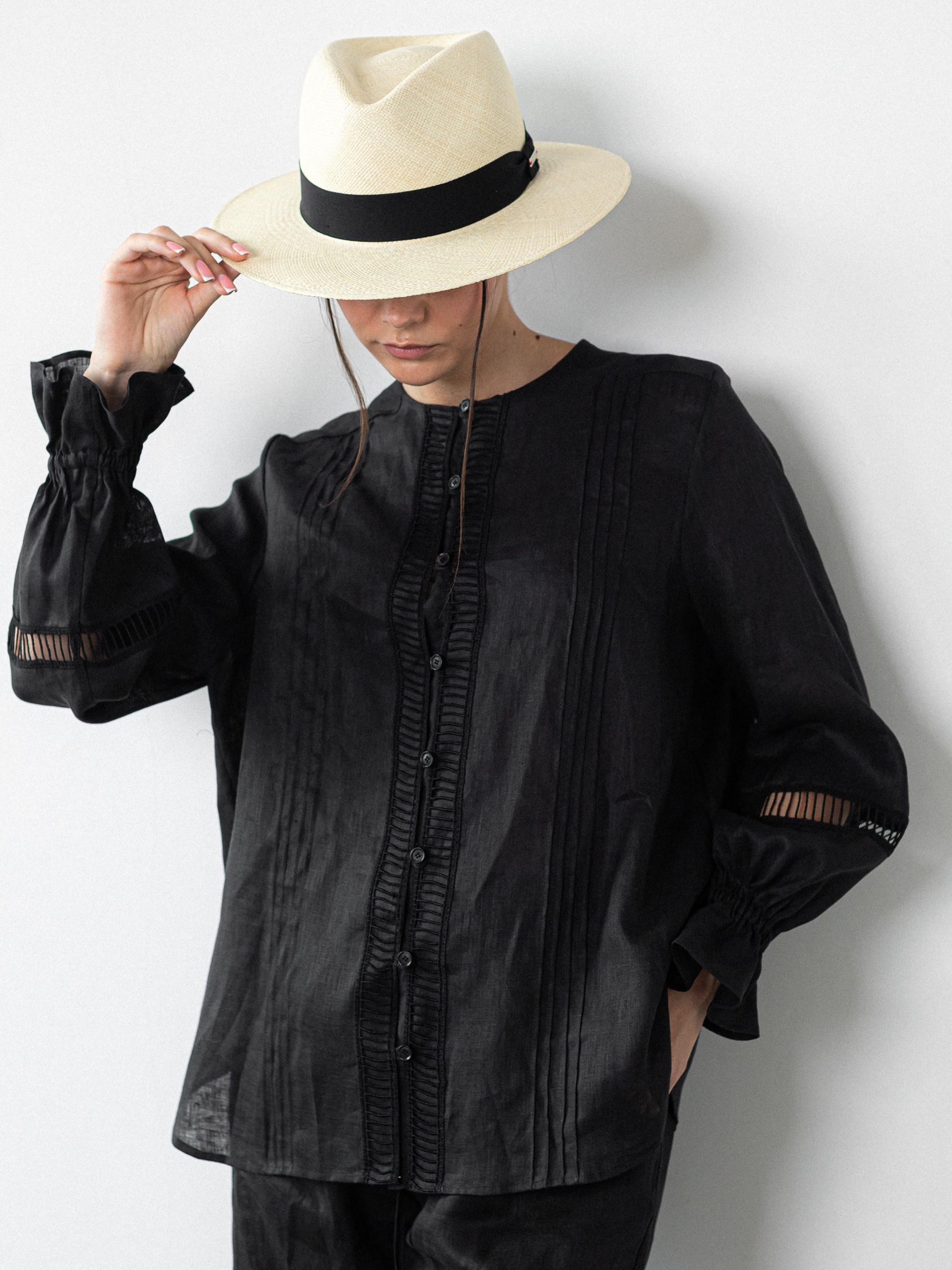 Kiton straw hat with black stripe