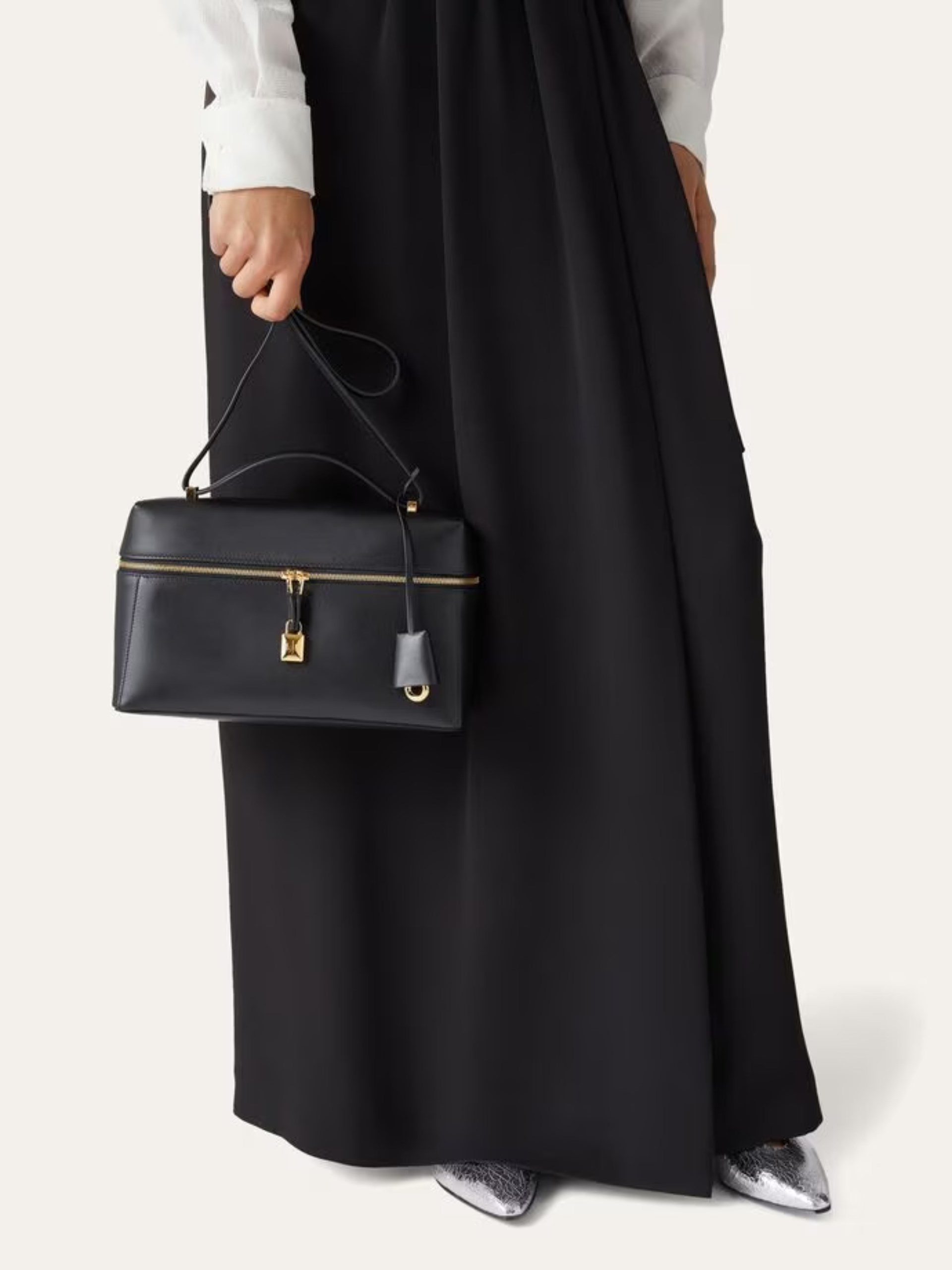 Loro Piana Extra L27 black bag made of smooth leather