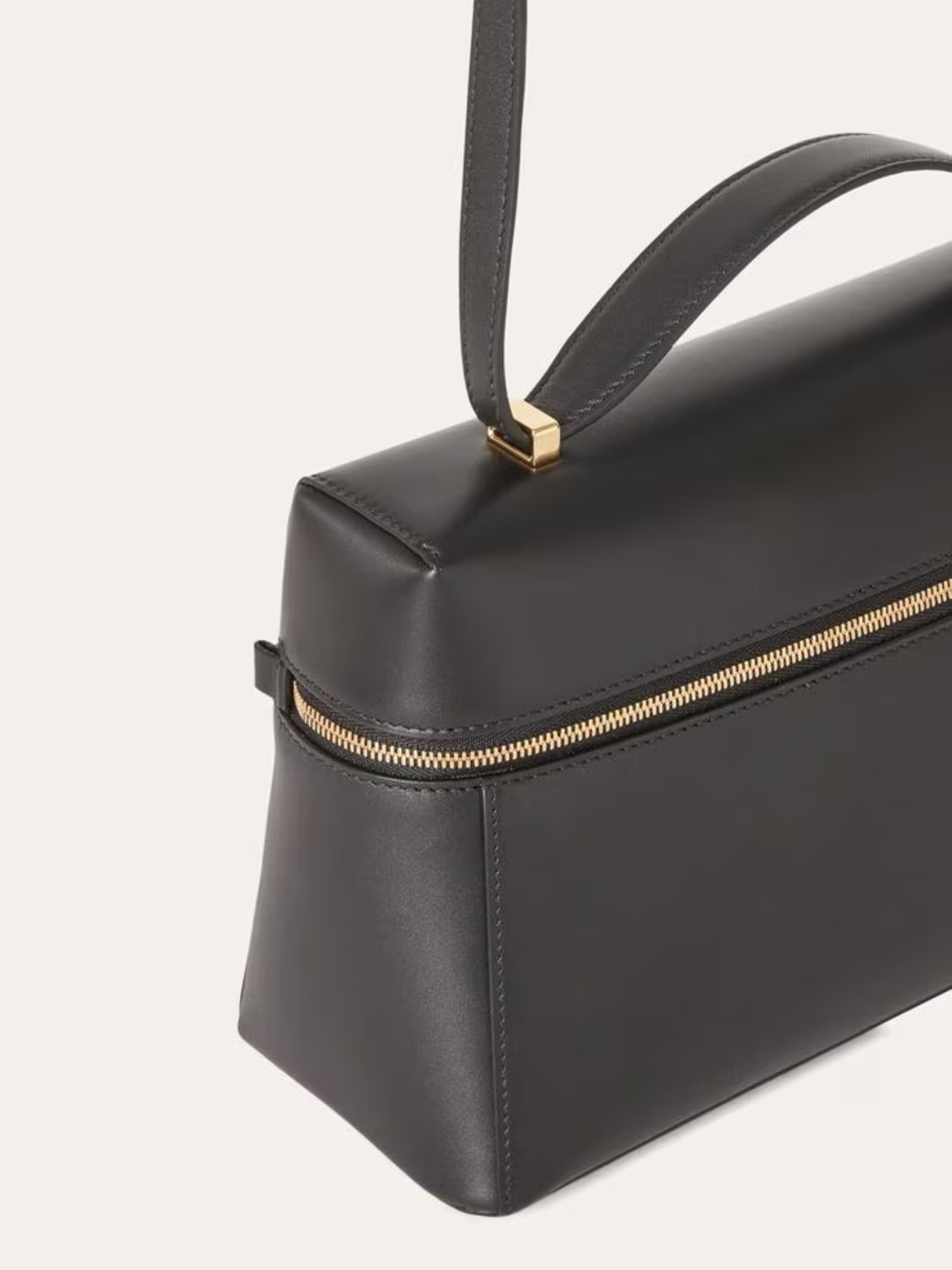 Loro Piana Extra L27 black bag made of smooth leather