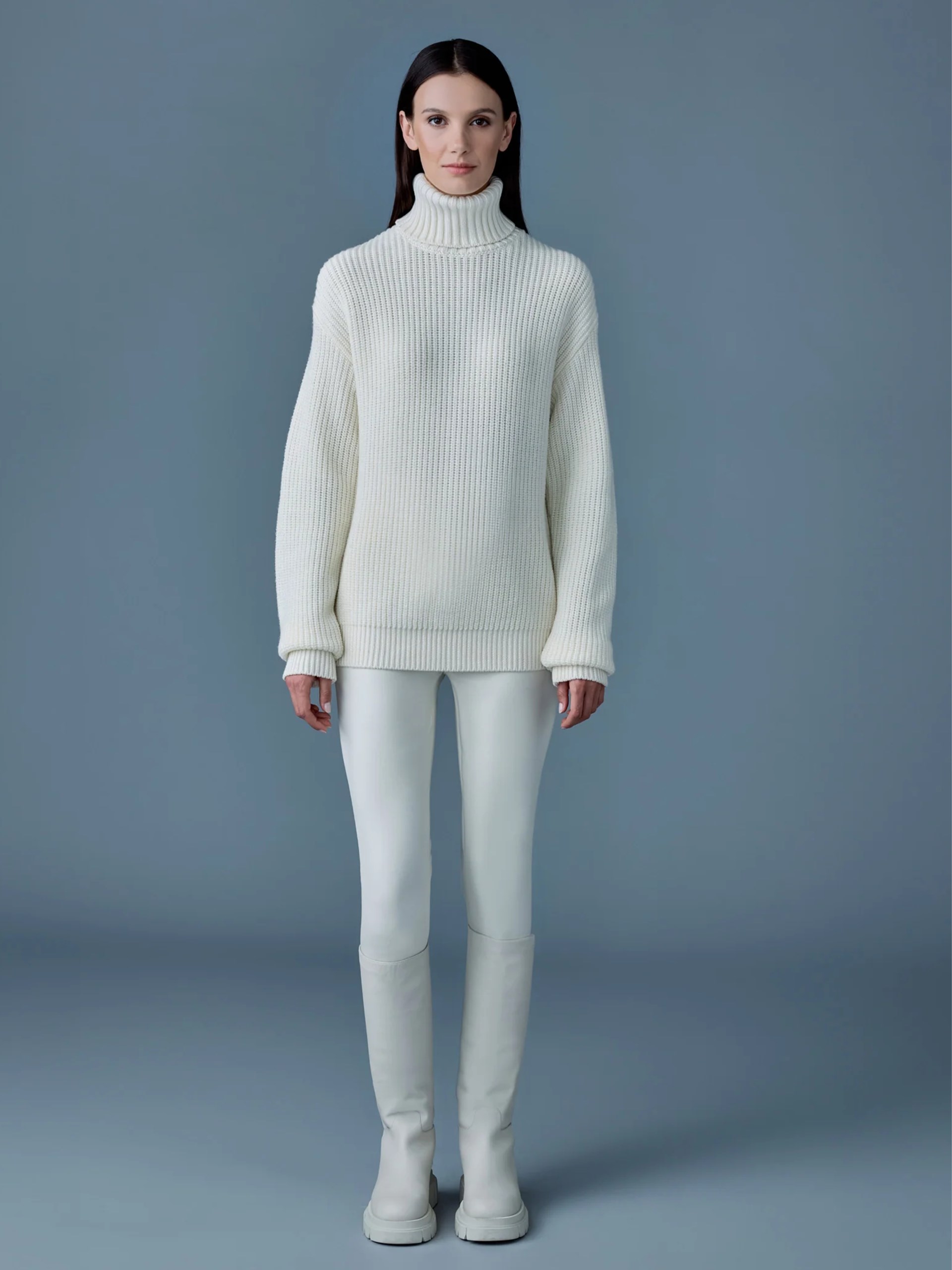 White elongated light Mackage Astor-WM made of wool