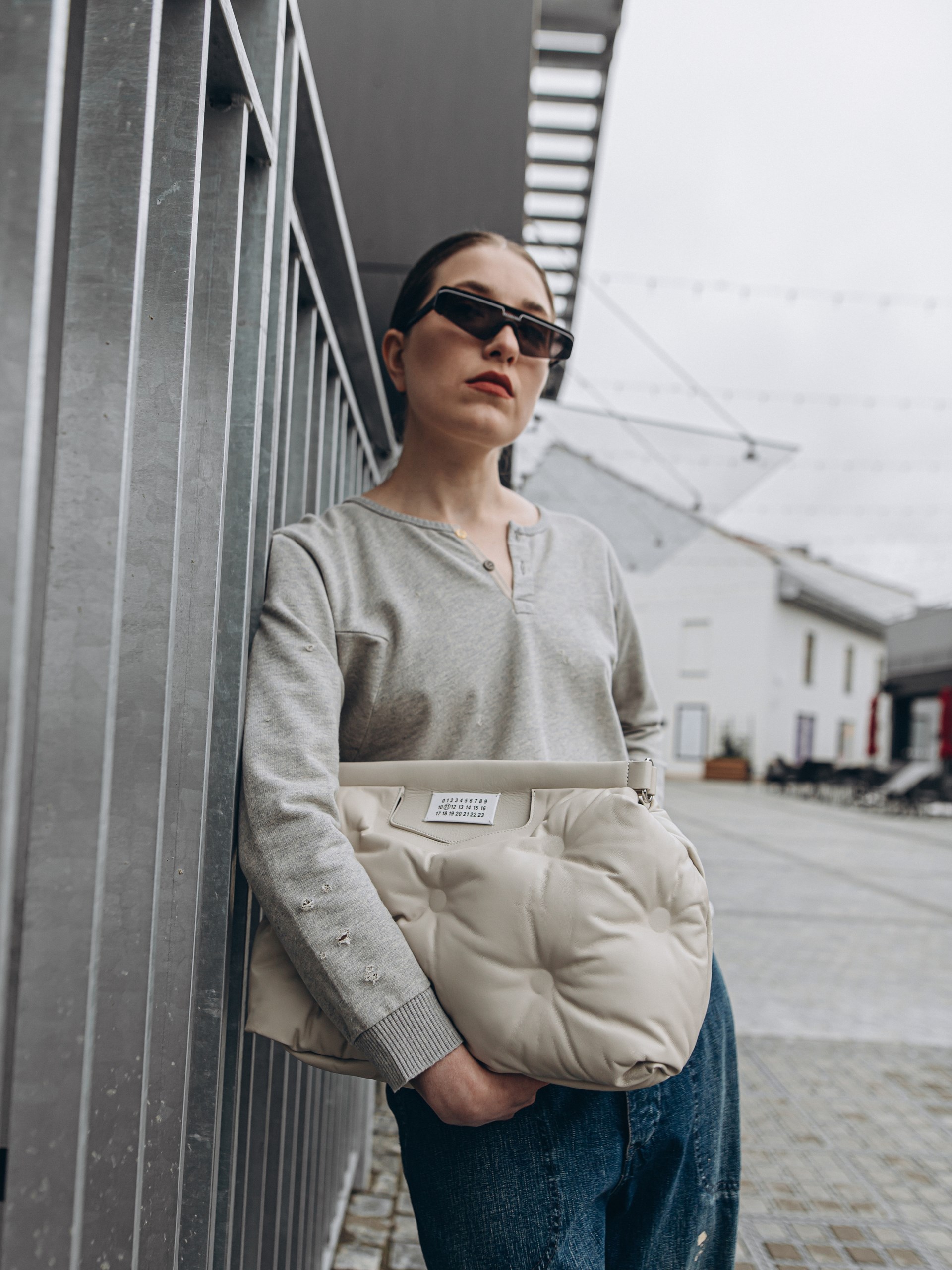 Світло-бежевий лонгслів Maison Margiela Invitation з ефектом меланж