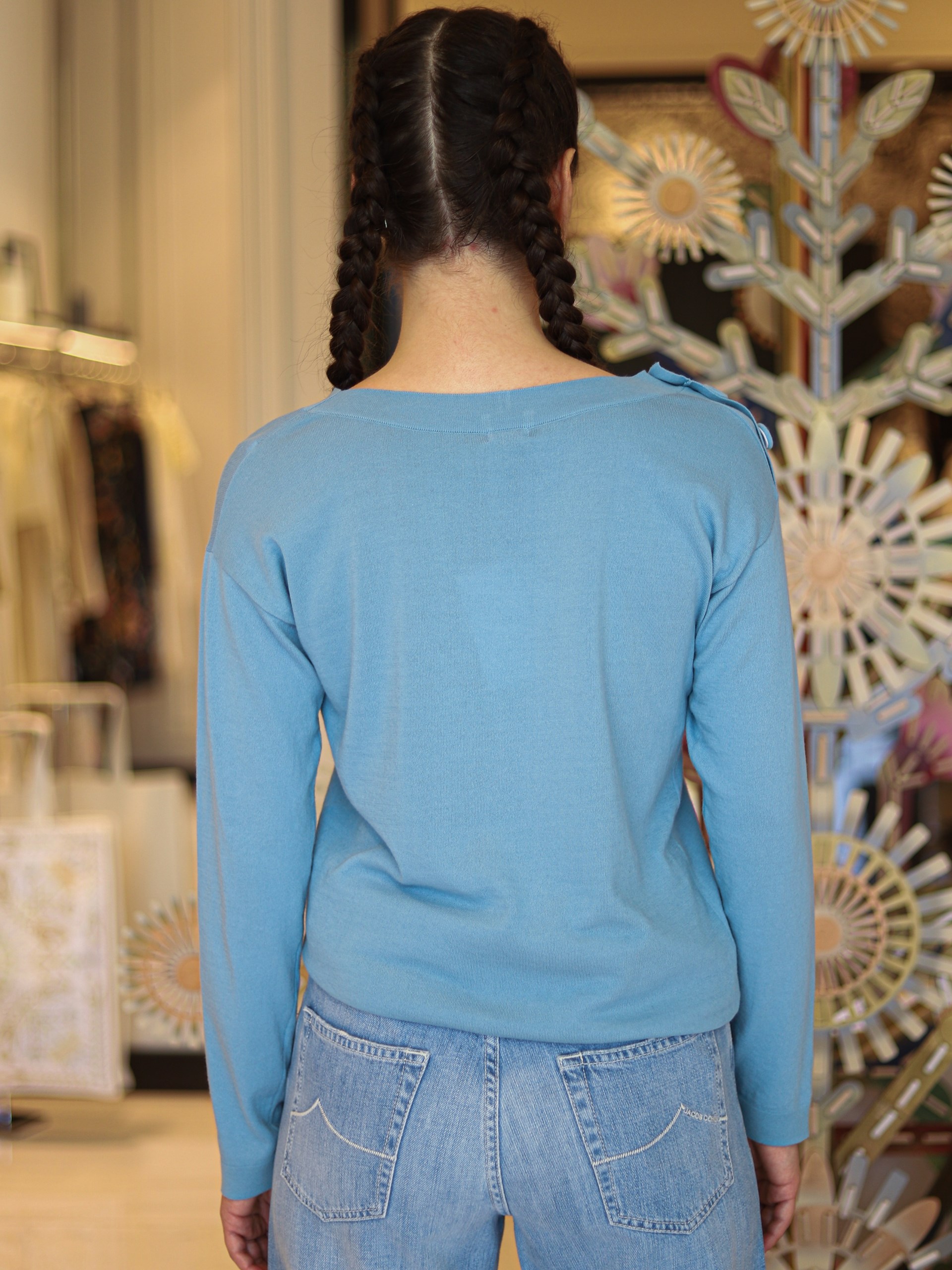 Malo Makò blue sweater with buttons on the shoulder