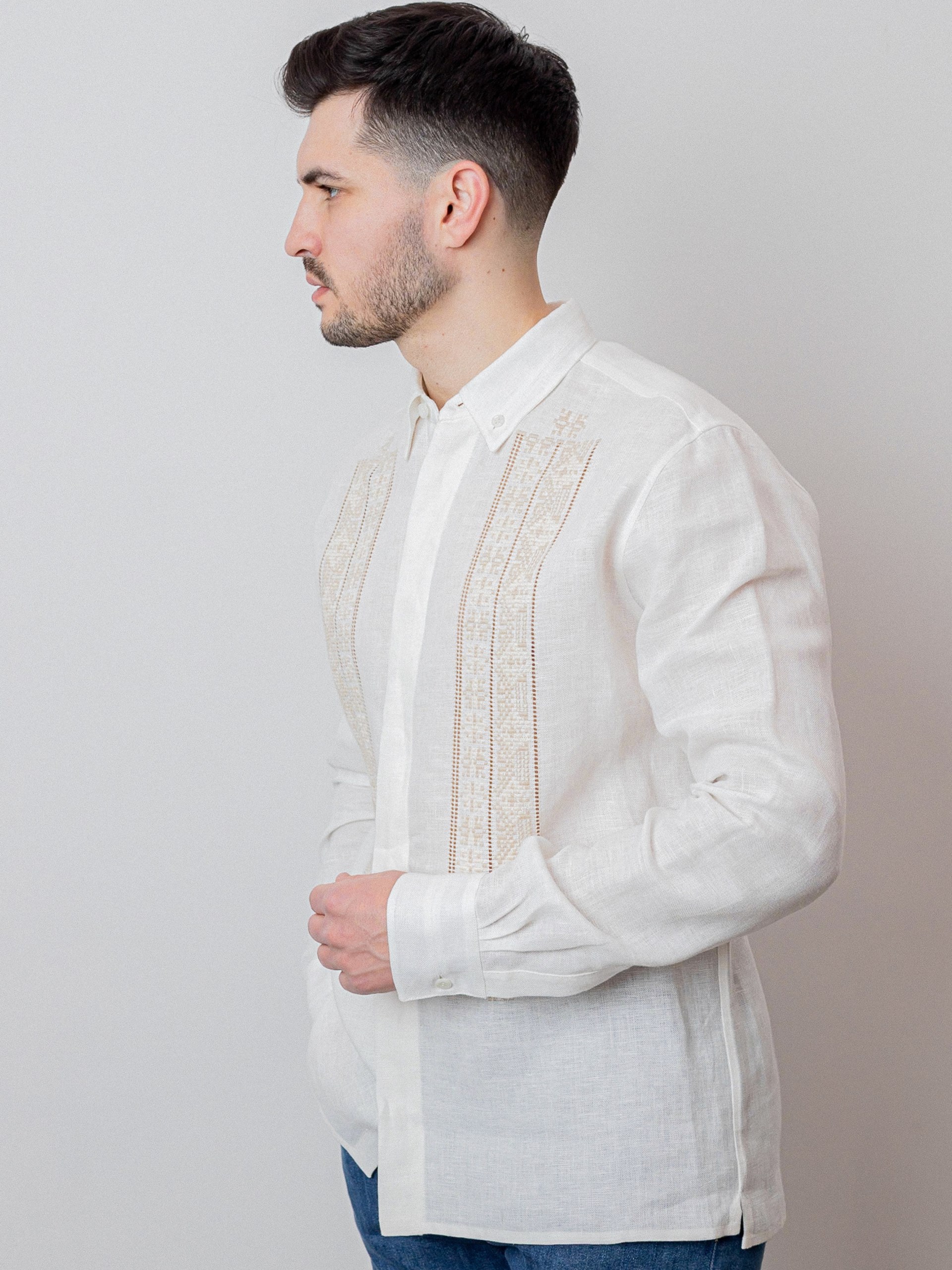 Park Avenue Atelier men's embroidered linen shirt