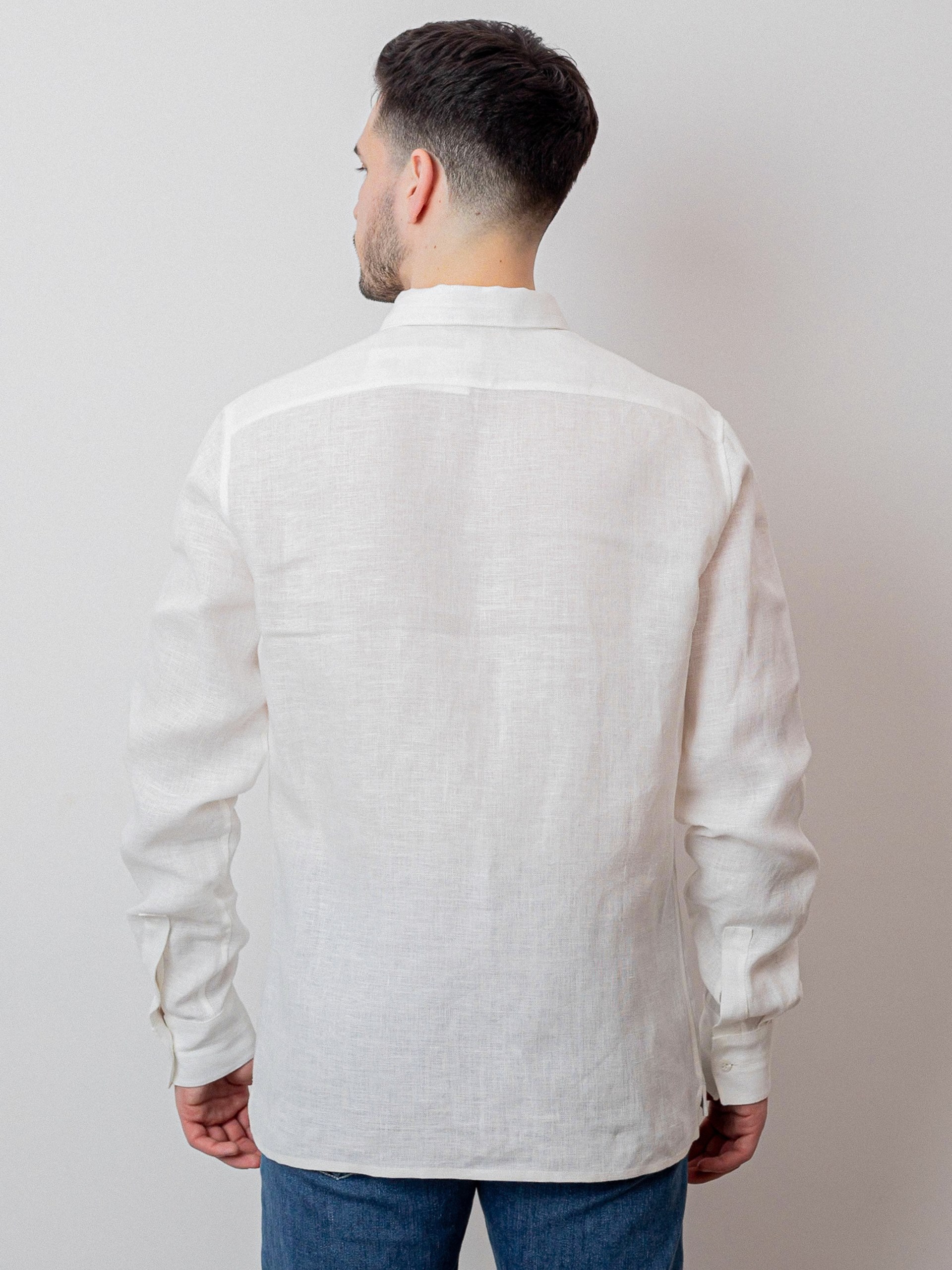Park Avenue Atelier men's embroidered linen shirt