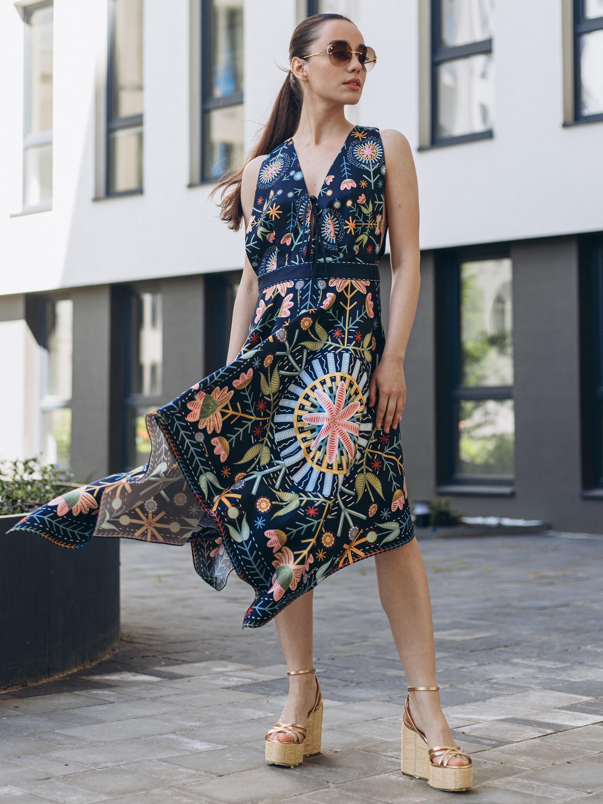 Park Avenue Atelier dark blue sundress with a printed pattern