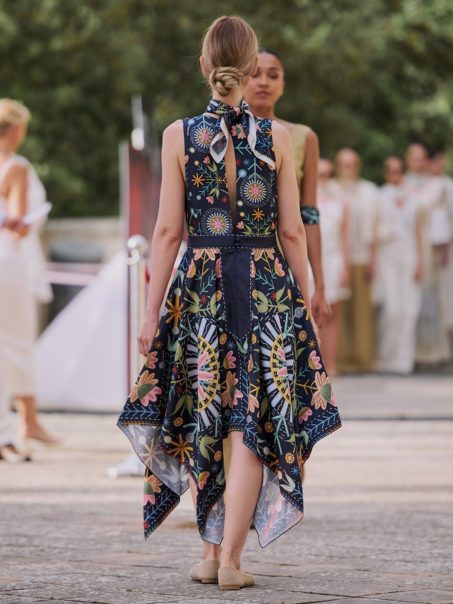 Park Avenue Atelier dark blue sundress with a printed pattern