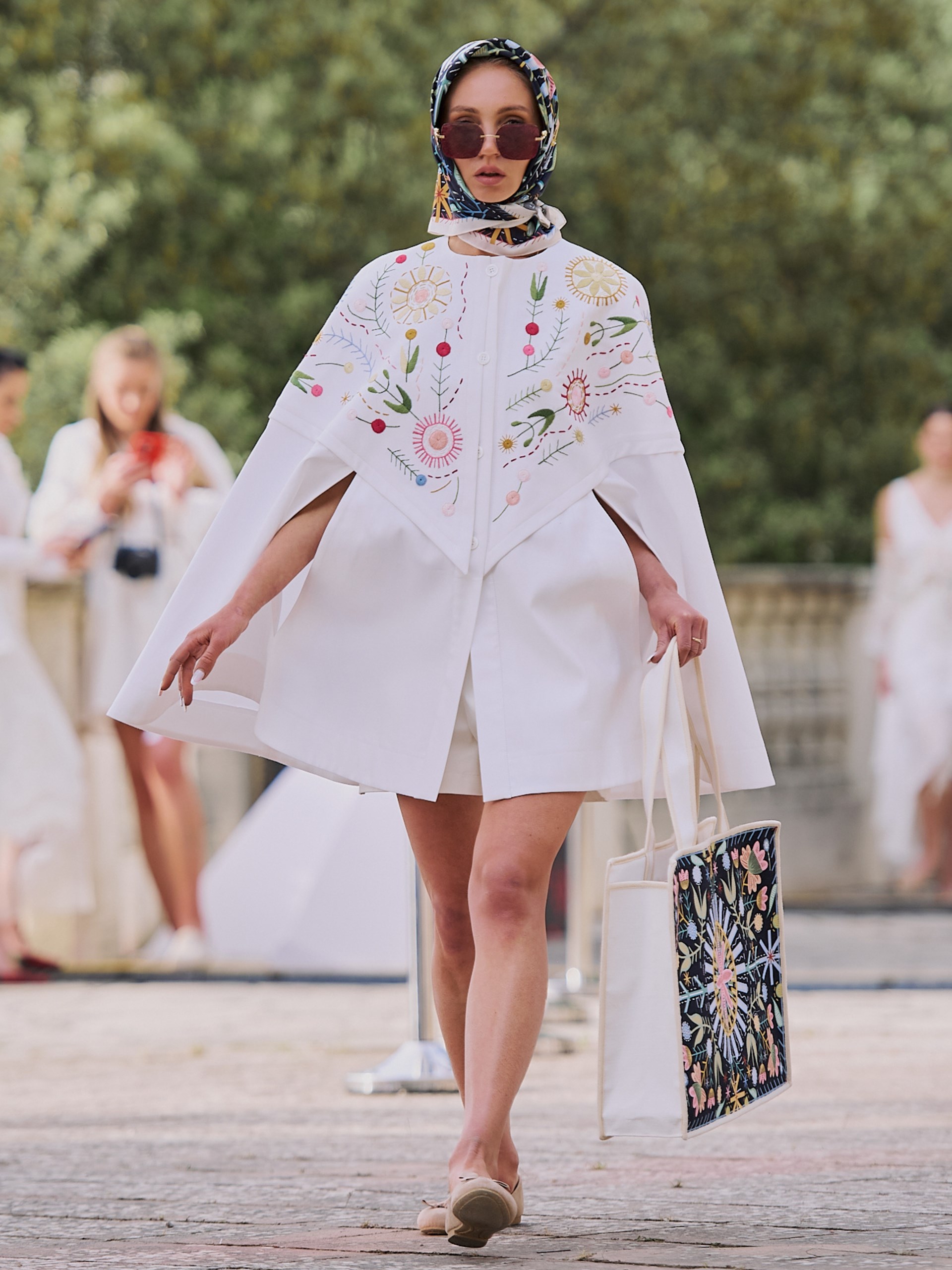 Park Avenue Atelier white cotton cape with hand embroidery