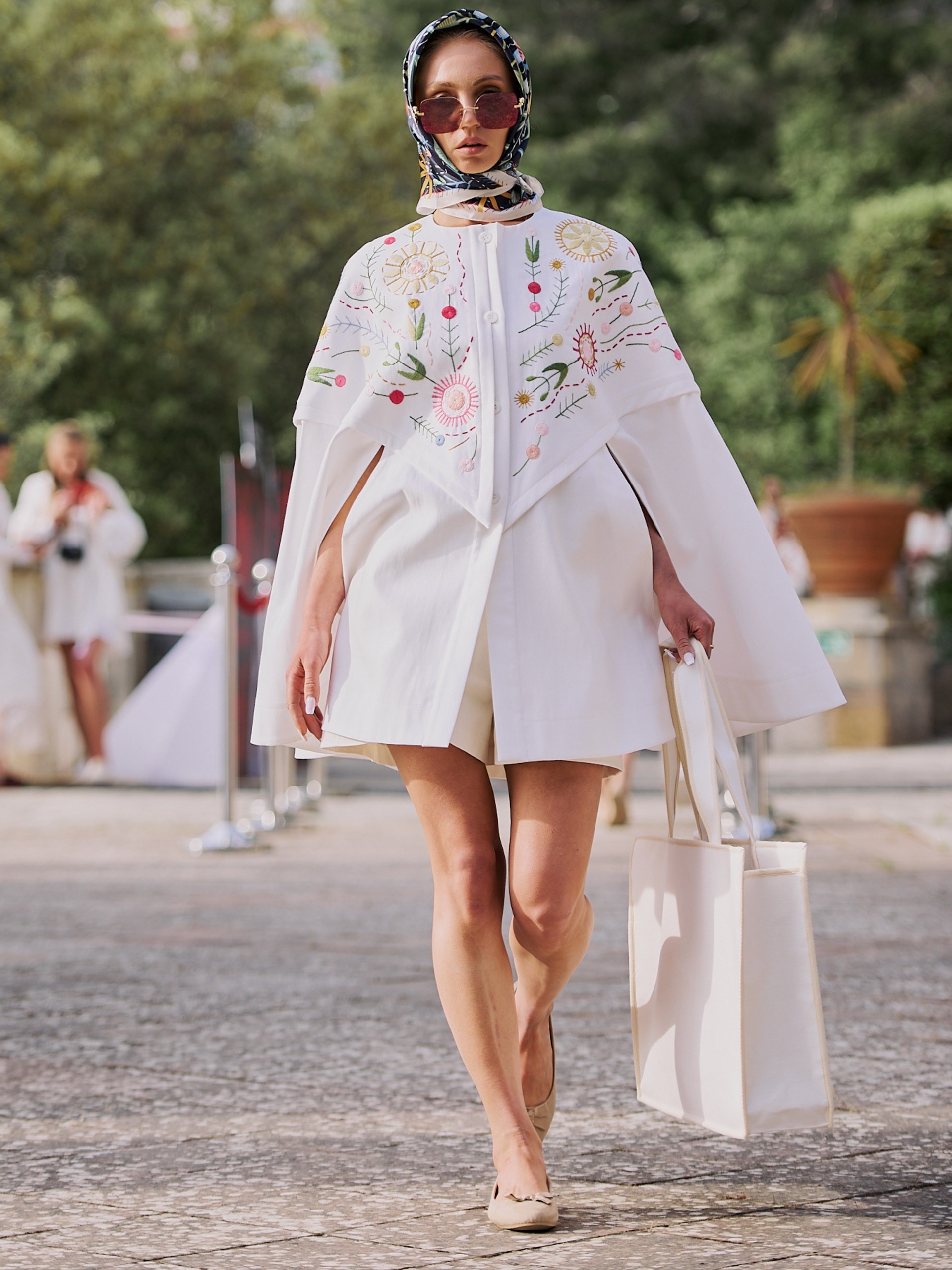 Park Avenue Atelier white cotton cape with hand embroidery