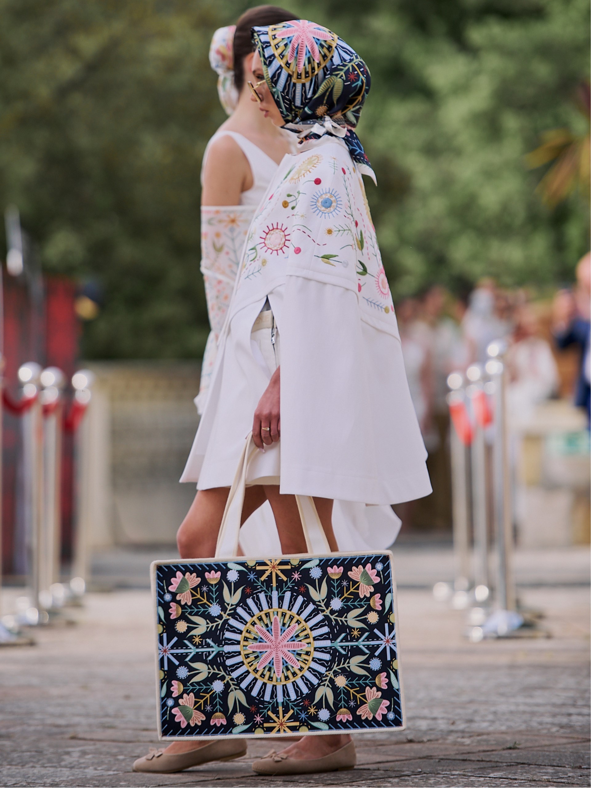 Park Avenue Atelier white cotton cape with hand embroidery