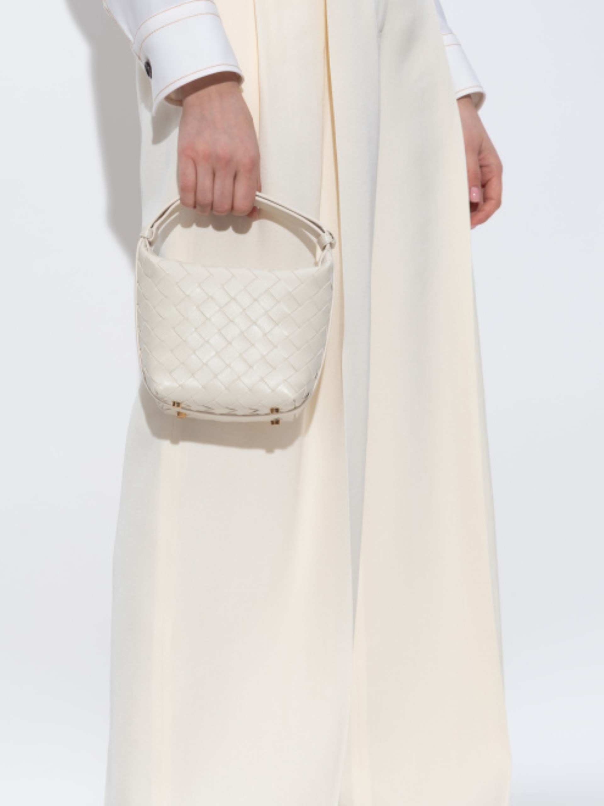 Айворі сумка Bottega Veneta CANDY WALLACE з м'якої шкіри Intrecciato