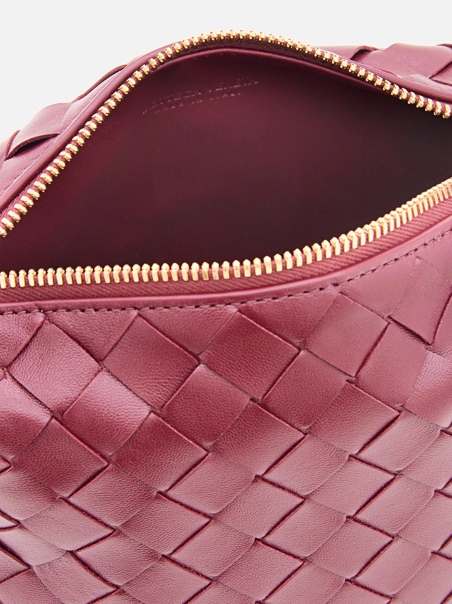 Bottega Veneta CANDY WALLACE burgundy bag made of soft Intrecciato leather