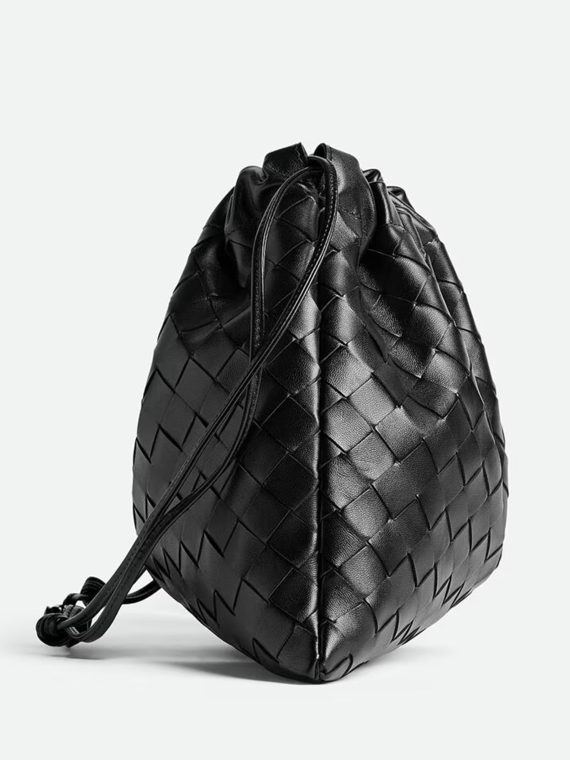 Bottega Veneta black tote bag in soft Intrecciato leather