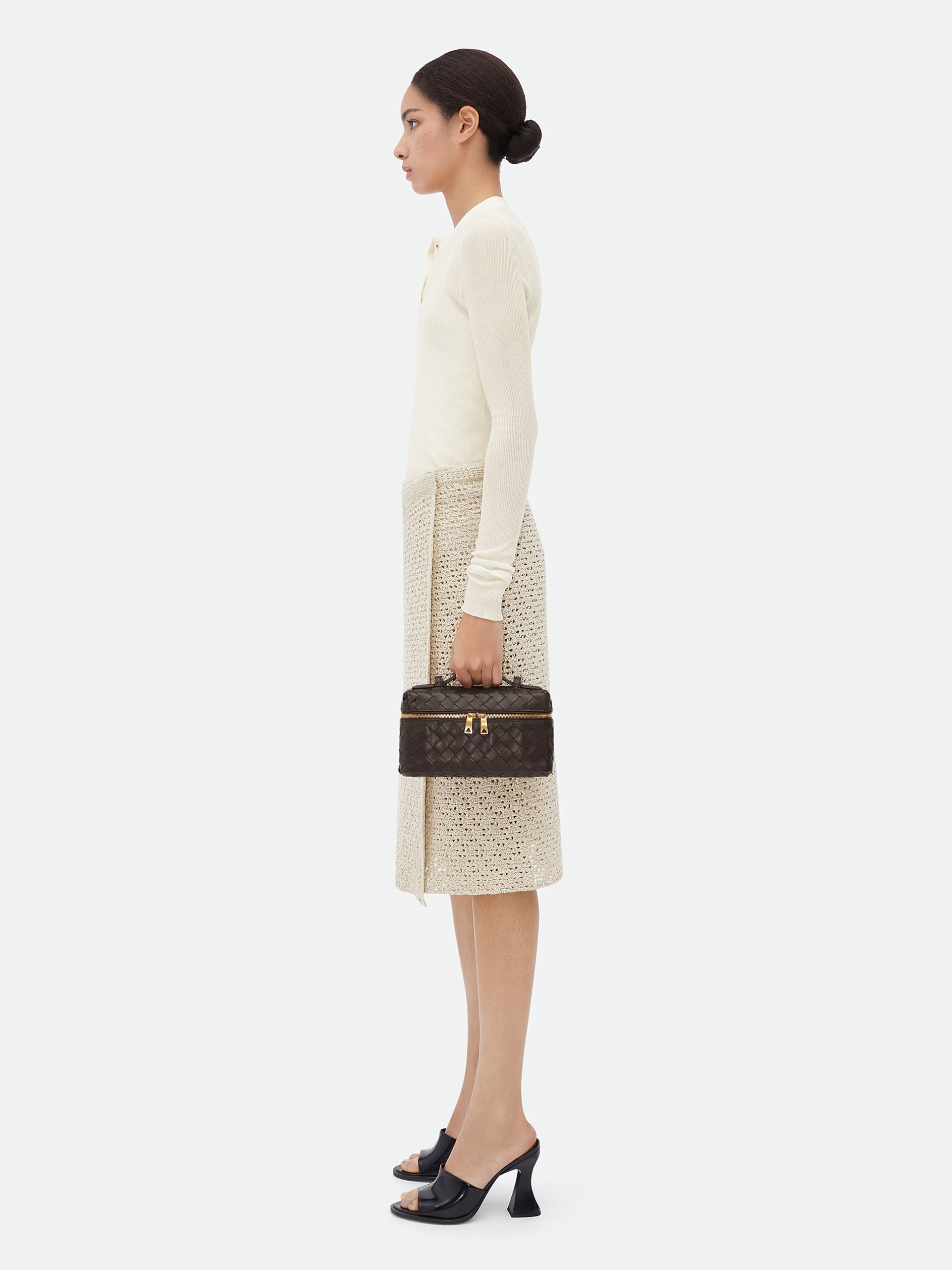 Темно-коричнева сумка Bottega Veneta Bang Bang з м’якої шкіри Intrecciato