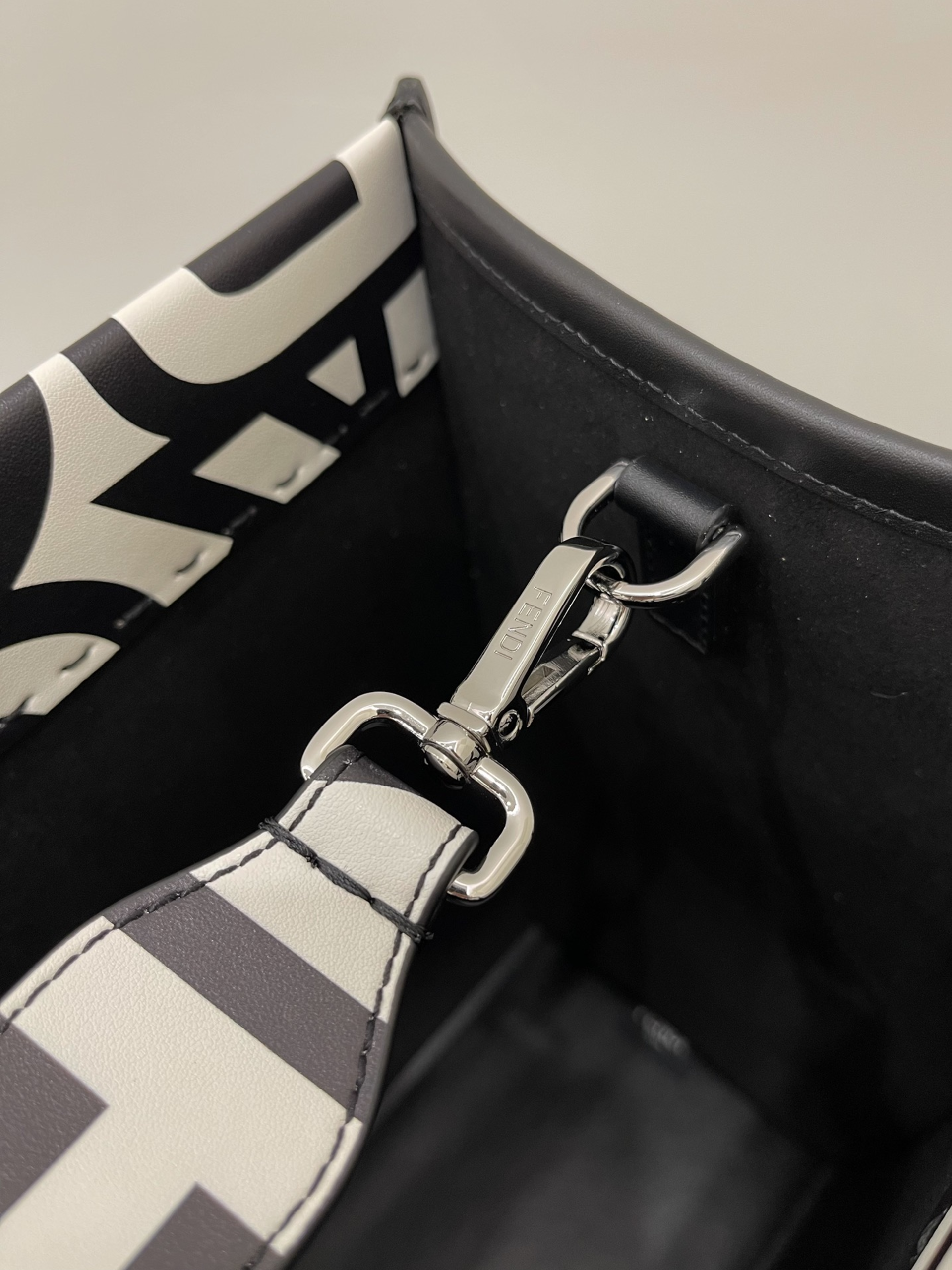 Fendi Sunshine Large Shopper Bag