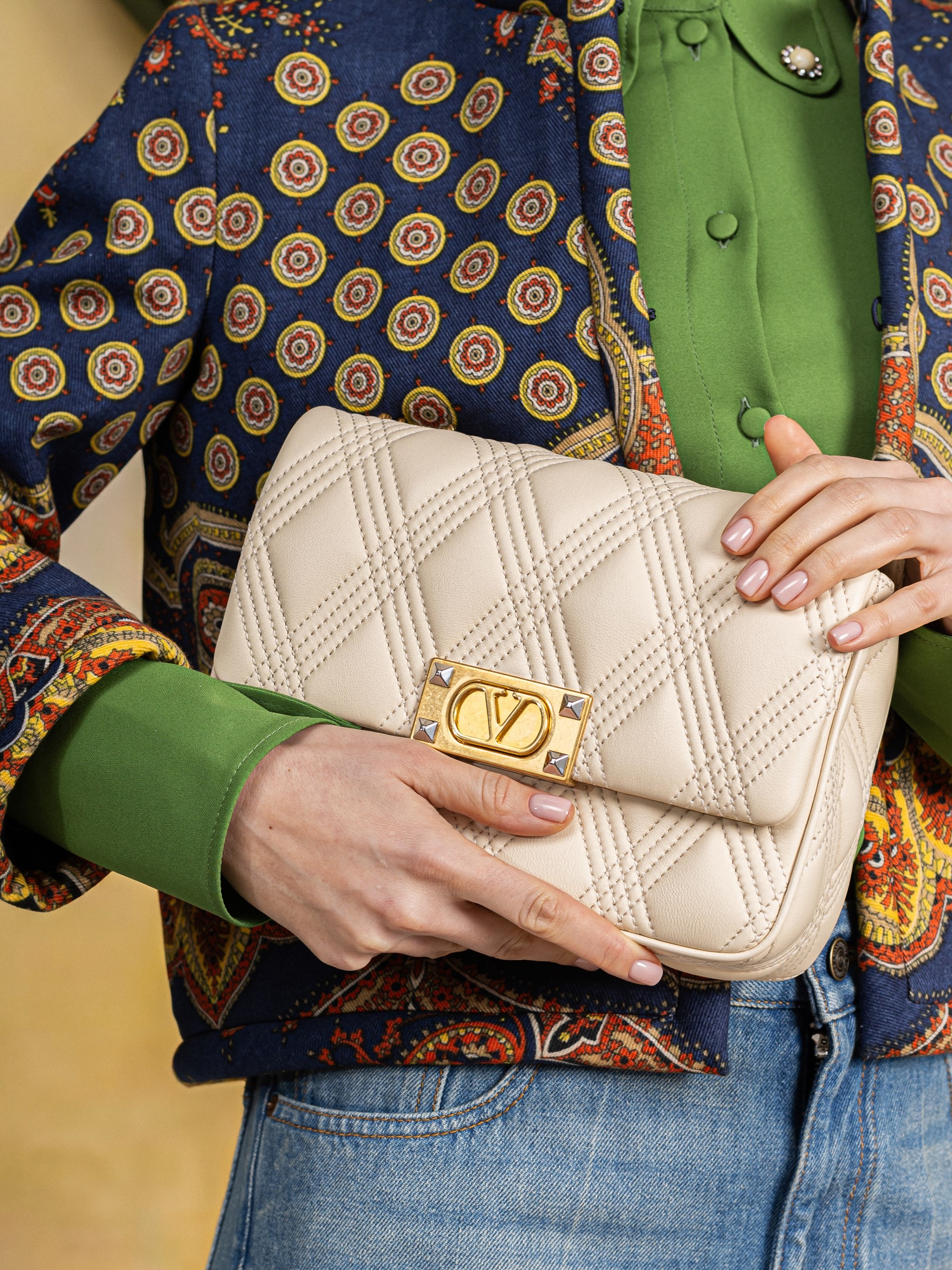 Valentino Garavani Quiltie 67 bag in beige