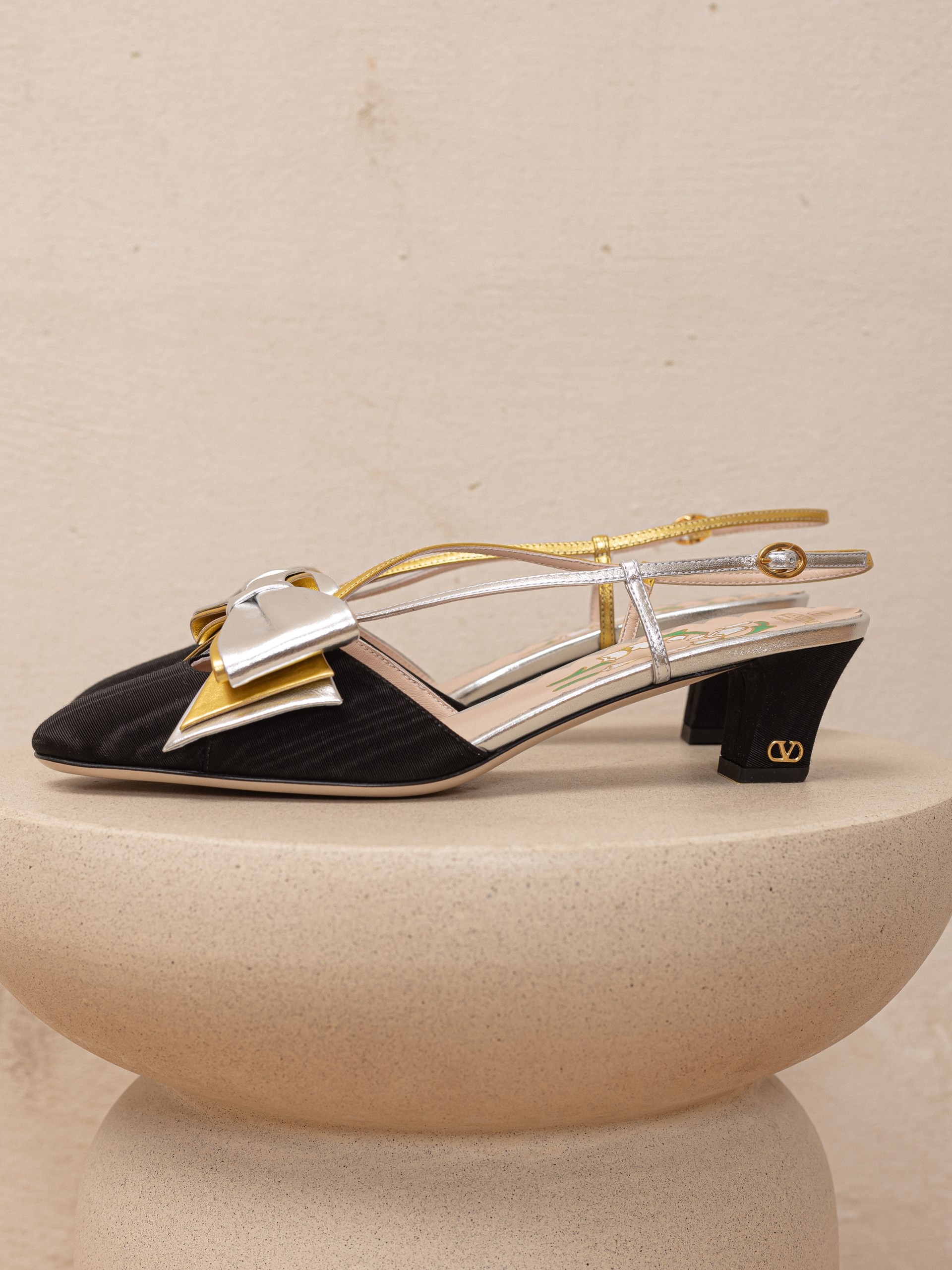 Valentino Garavani Bowow Crossover Strap Slingback Pumps